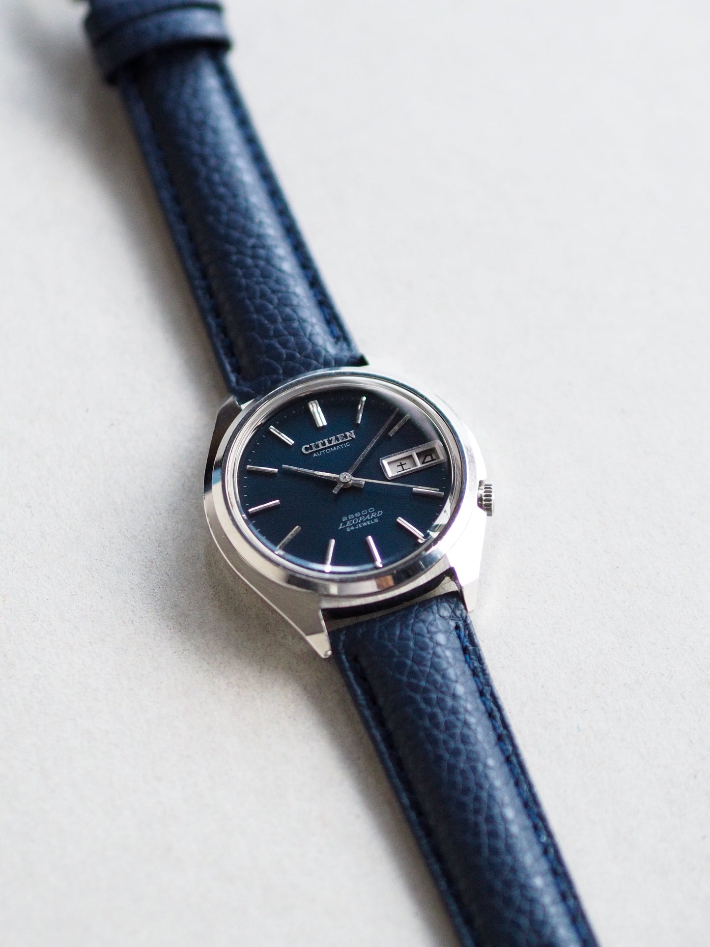 Citizen Leopard 4-770382 Y Hi-Beat 28800 Dark Blue Textured Sunburst Dial
