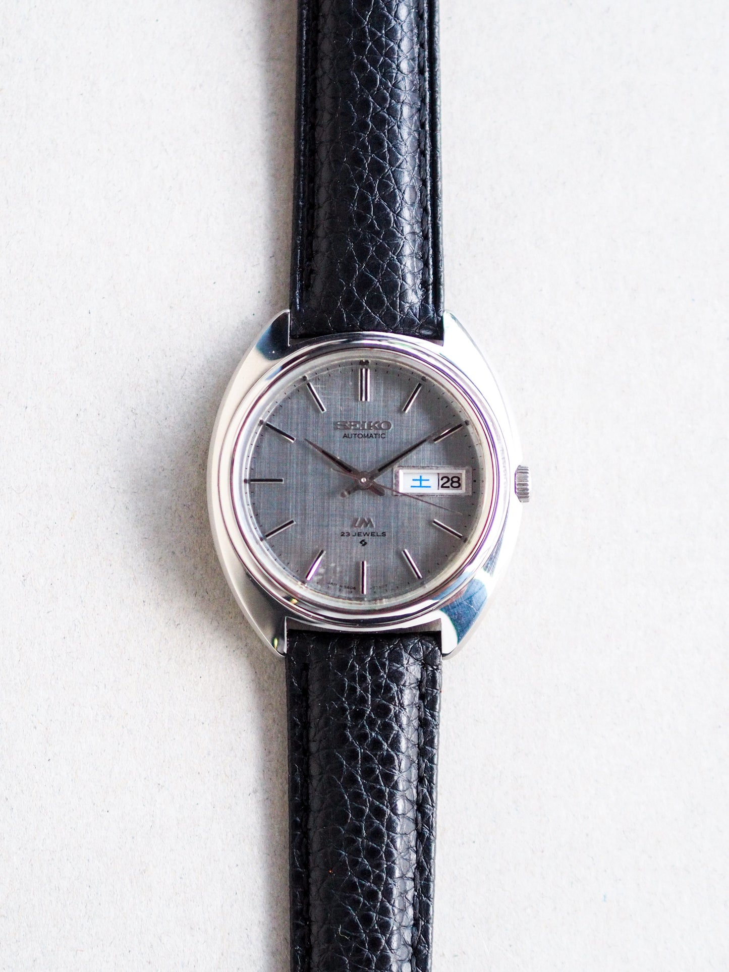 Seiko LM 5606-7150 Lord Matic Silver Linen Dial