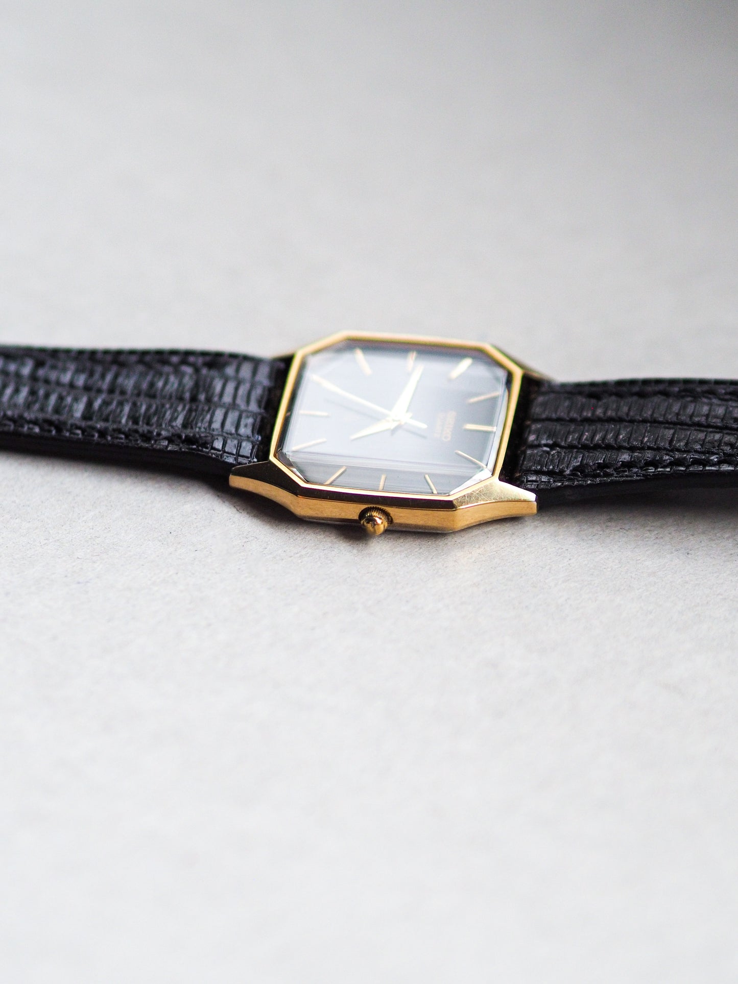 Seiko Quartz 6030-5440 Tank Faceted Crystal Black Pinstripe Dial