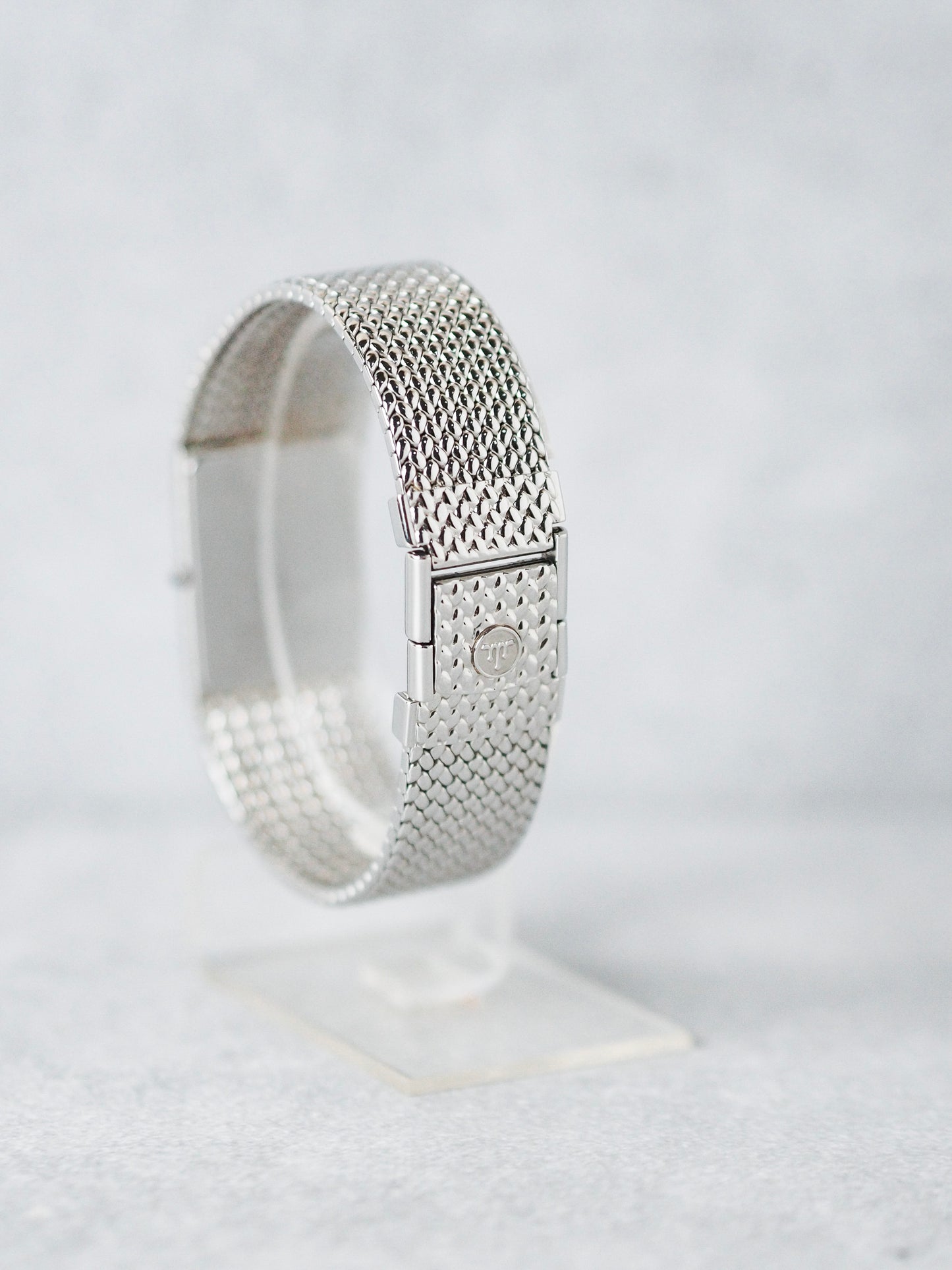 Credor Seiko 2F70-5331 Tank Stainless Steel Woven Bracelet Black Dial