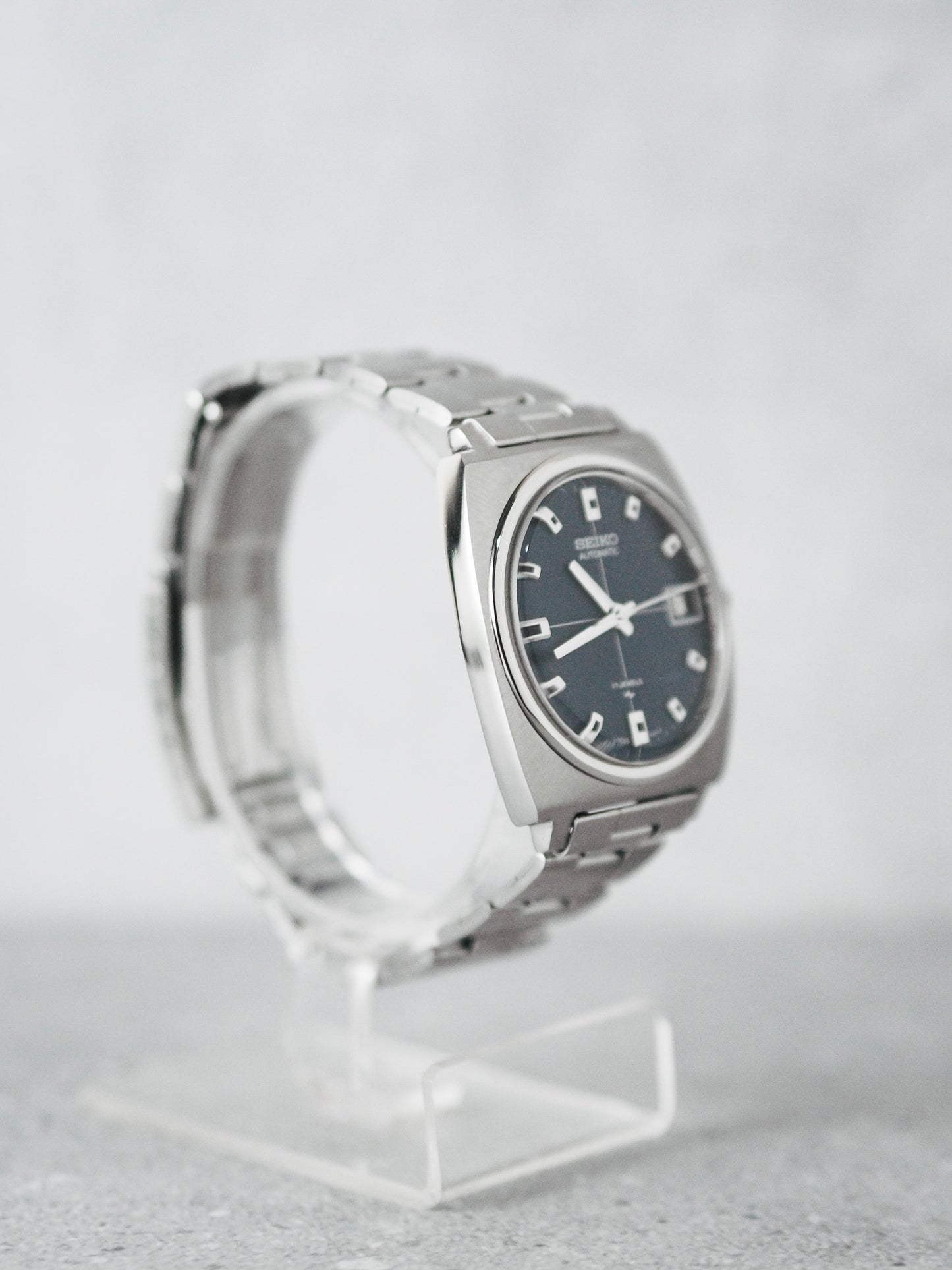 Seiko Automatic 7005-7001 Matte Blue Crosshair Dial