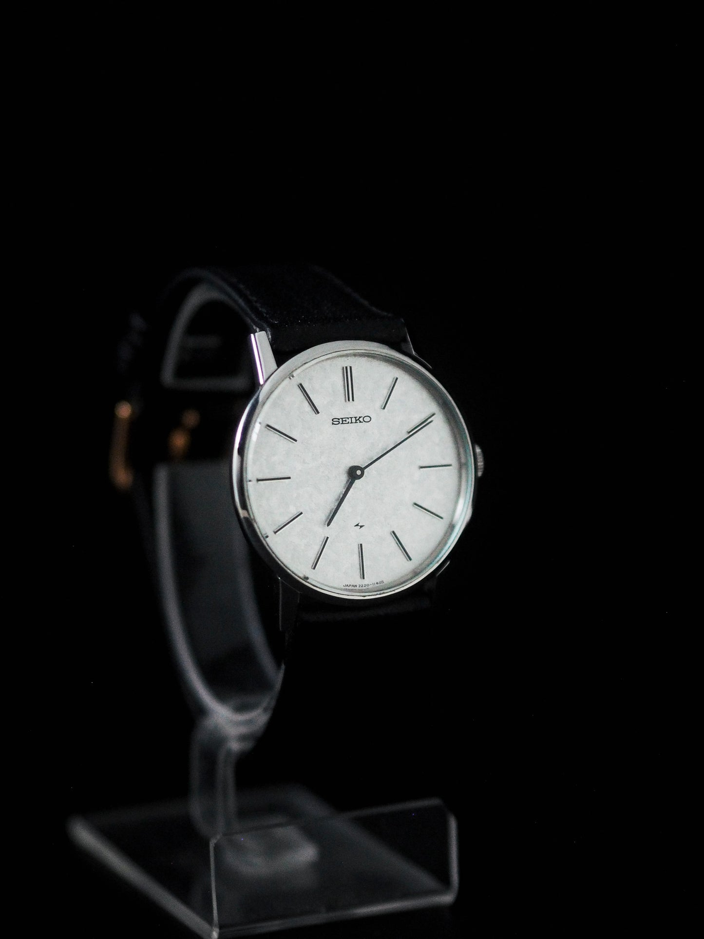 Seiko Chariot 2220-0430 Silver Snowflake Textured Dial