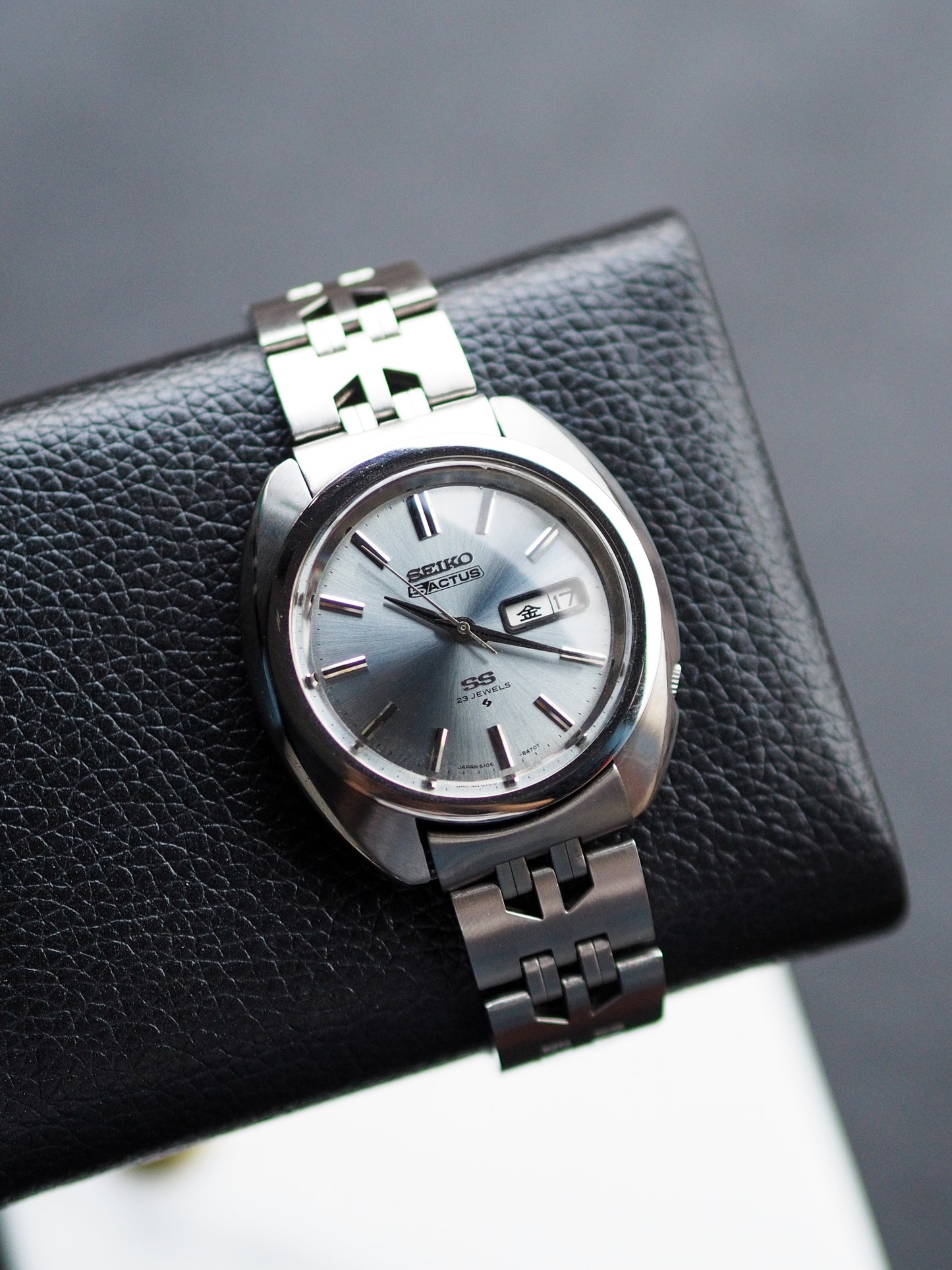 Seiko 5 Actus SS 6106-8440 Icy Blue Sunburst Dial