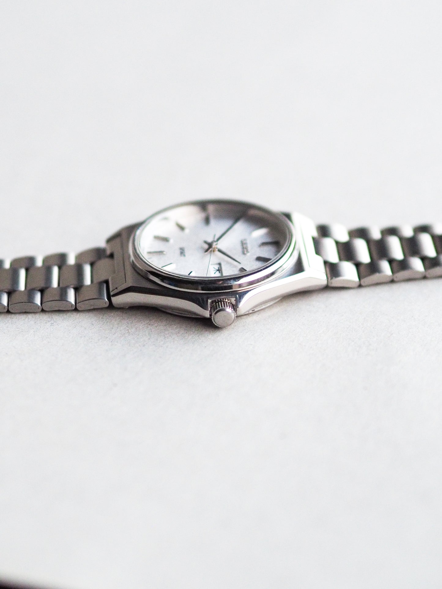 Seiko Spirit 7N48-7000 Quartz White Textured Dial