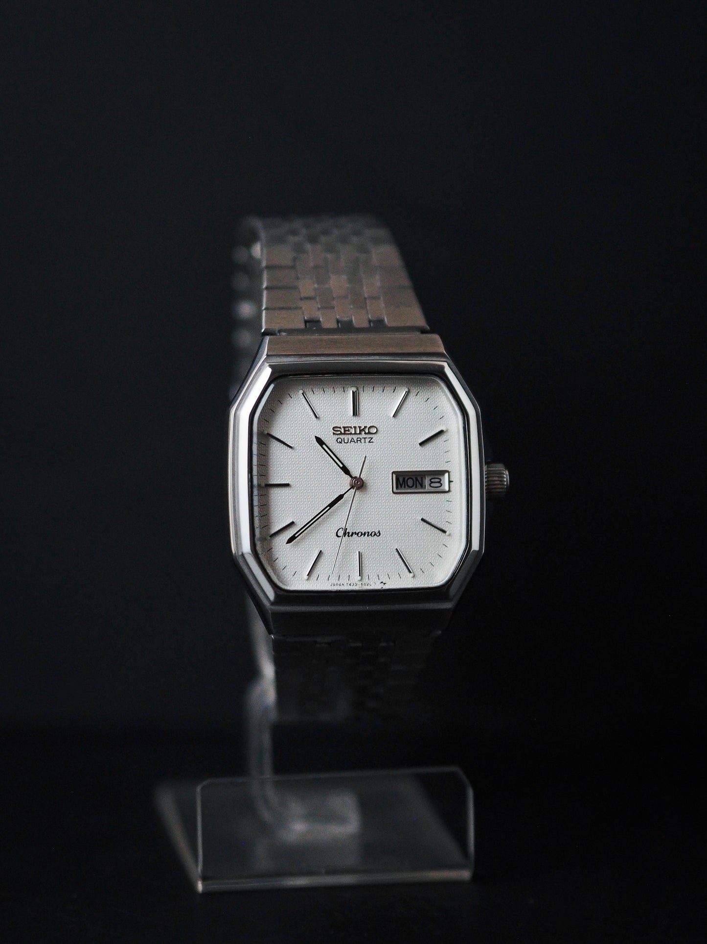 Seiko Chronos JDM 7433-5010 Octagon Case White Textured Dial