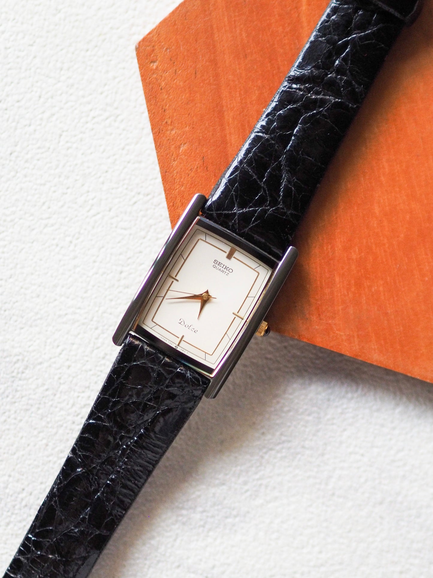 Seiko Dolce 7321-5830 Quartz Tank Black Ceramic White Ivory Dial