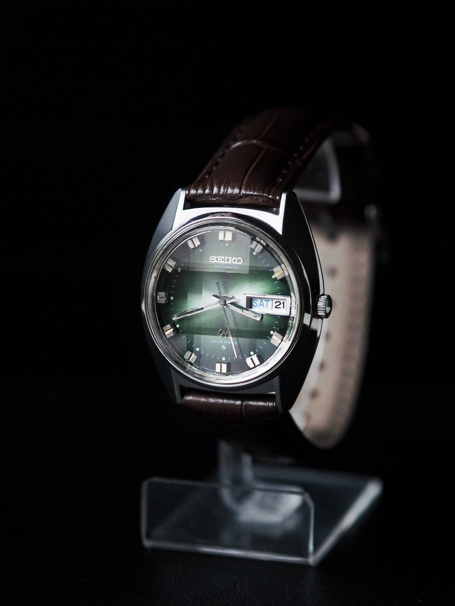 Seiko LM 5606-7231 Lord Matic Faceted Crystal Green Sunburst Dial