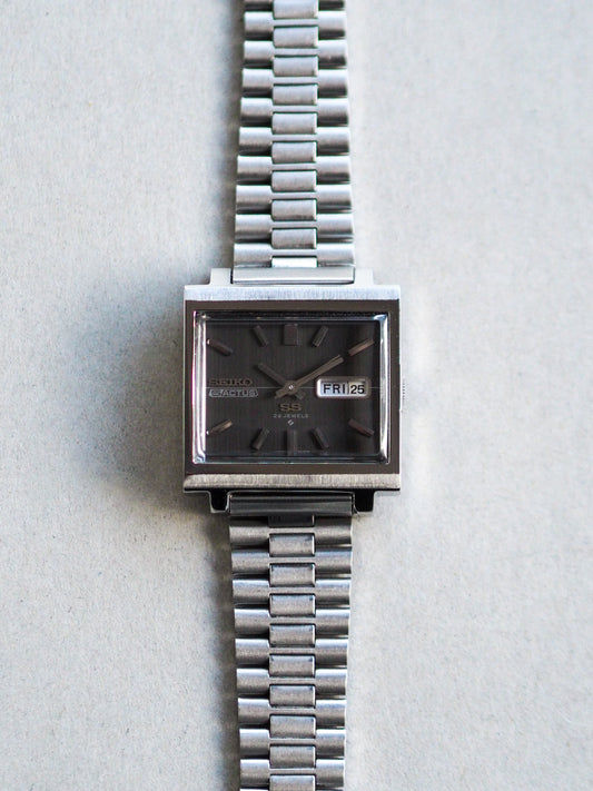 Seiko 5 Actus SS 6106-5440 TV Shape Dark Gray Linen Dial