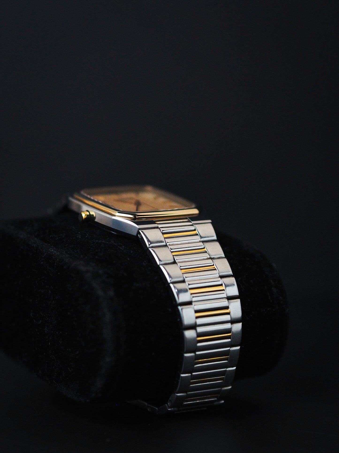 Seiko Dolce 8N41-5140 Tank Tungsten Carbide Creamy Sand Textured Dial