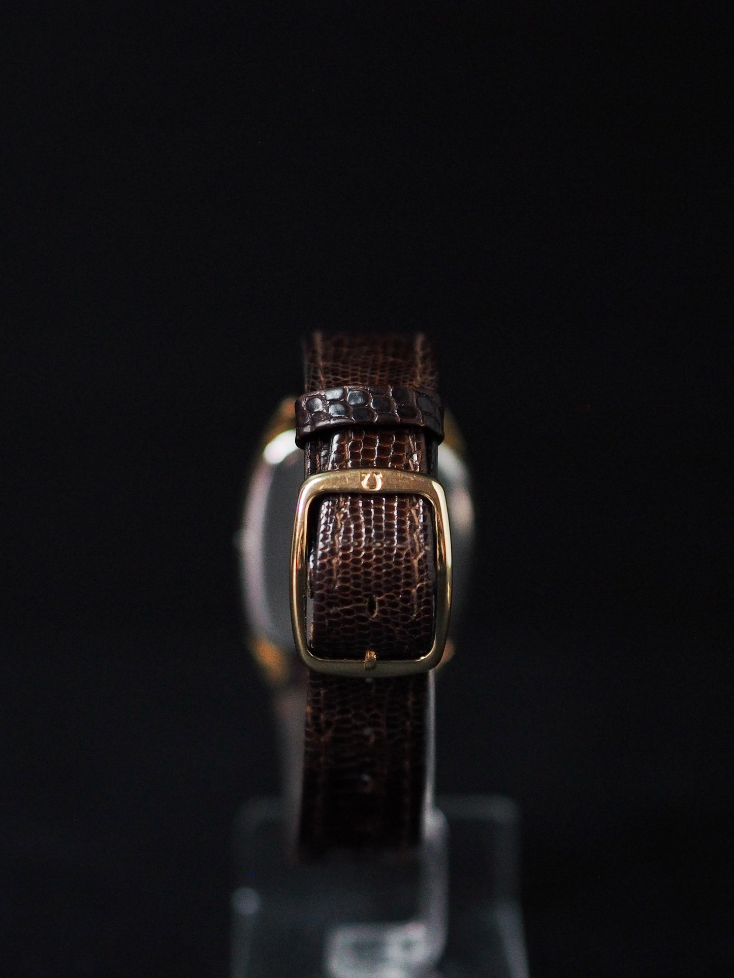 Omega De Ville Quartz 1365 Tank GP Cadran gris foncé