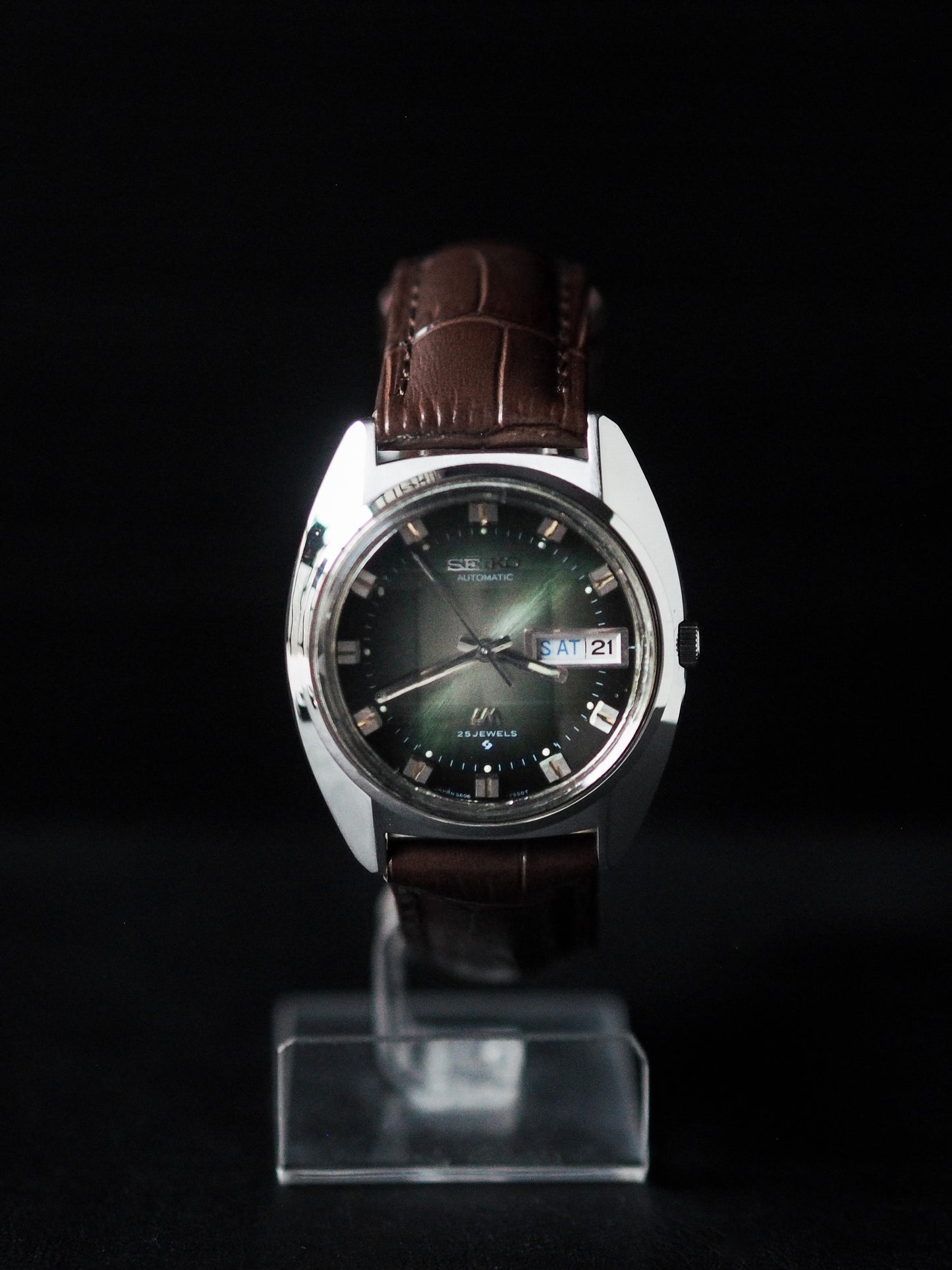 Seiko LM 5606-7231 Lord Matic Faceted Crystal Green Sunburst Dial