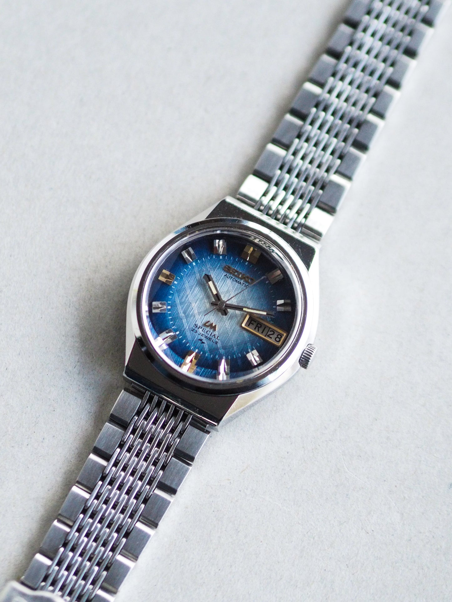 Seiko LM 5216-6030 Lord Matic Special Radiant Blue Linen Checkered Dial