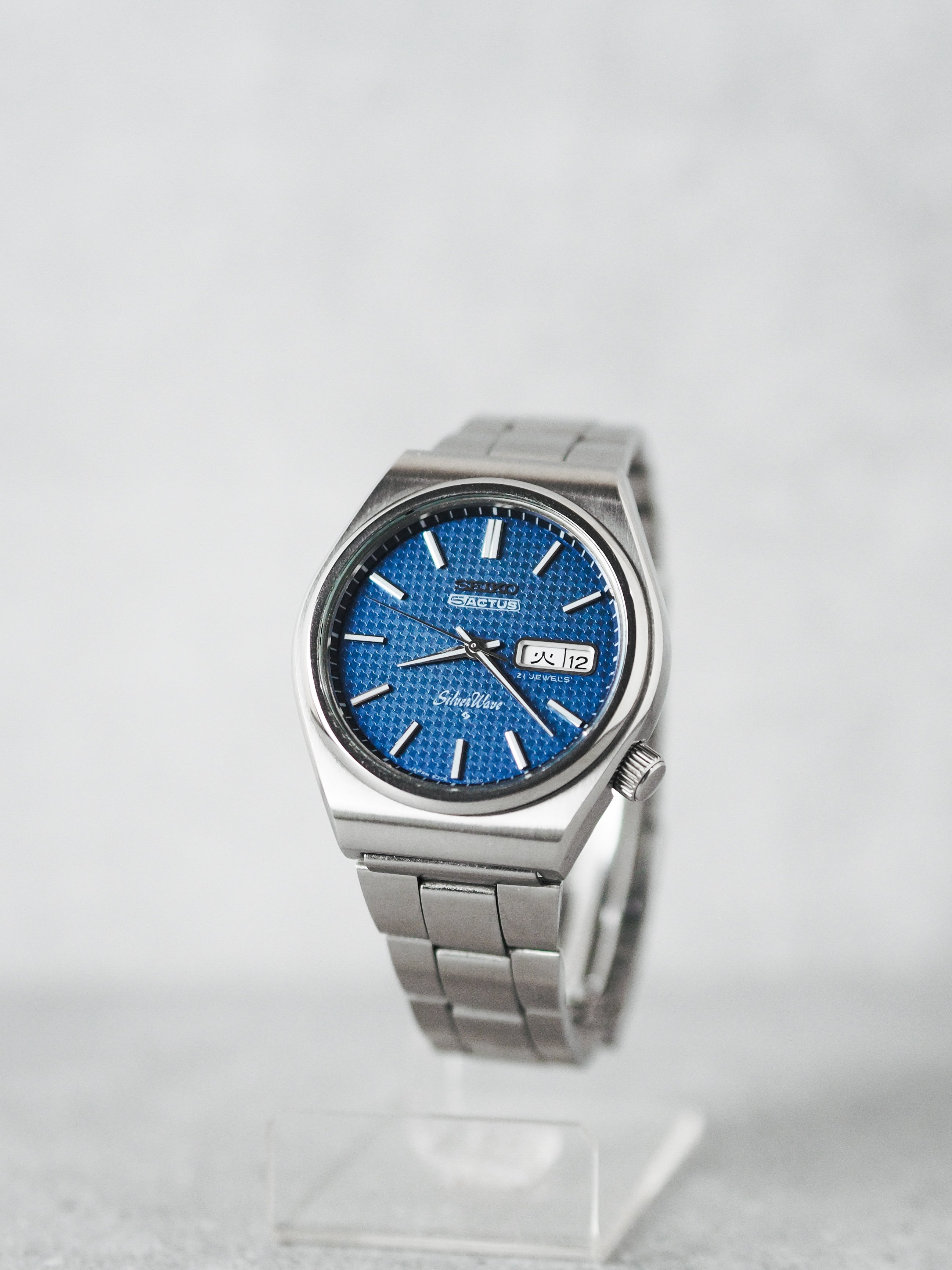 Seiko 5 Actus 6306-8010 Silverwave Blue Shuriken Dial