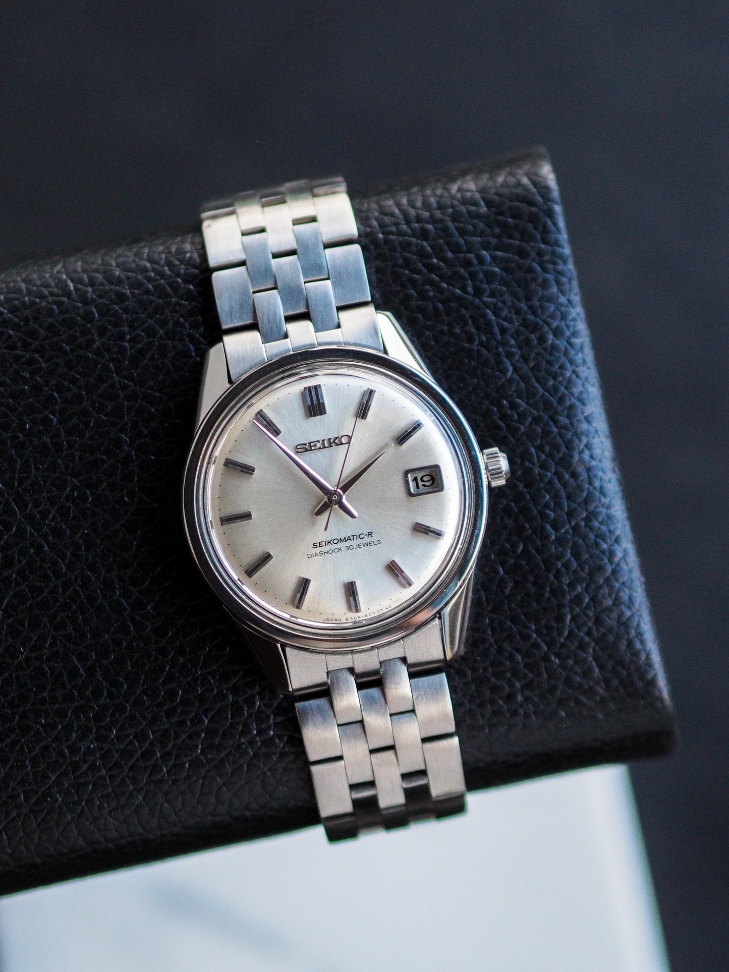 Seiko Seikomatic-R 8305-8030 Silver Sunburst Dial