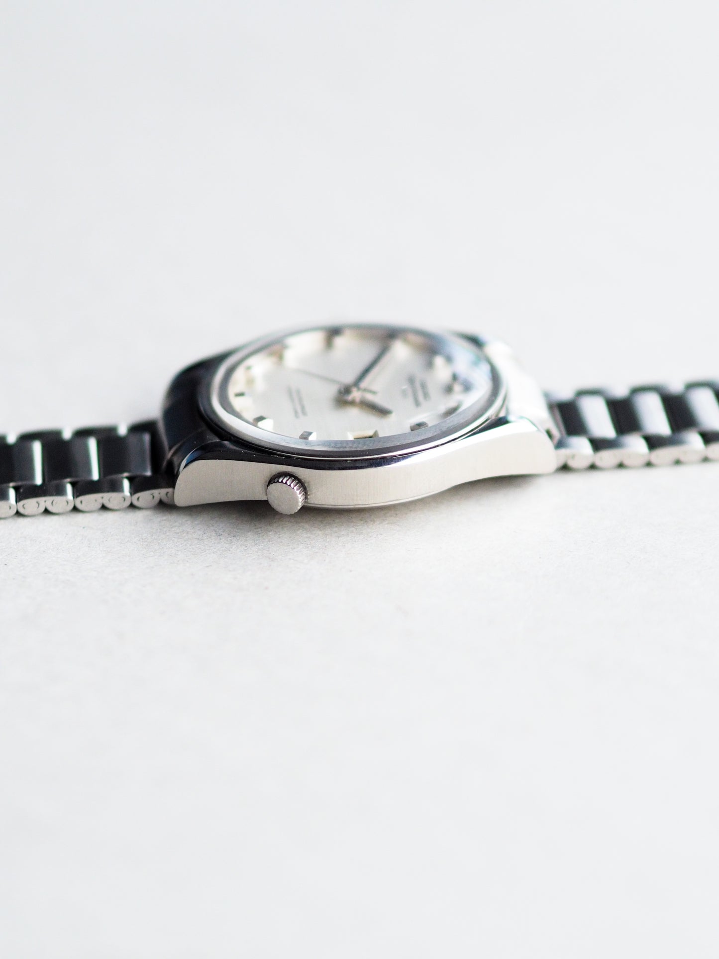 Seiko Sportmatic 820 7625-8130 Silver Linen Textured Dial