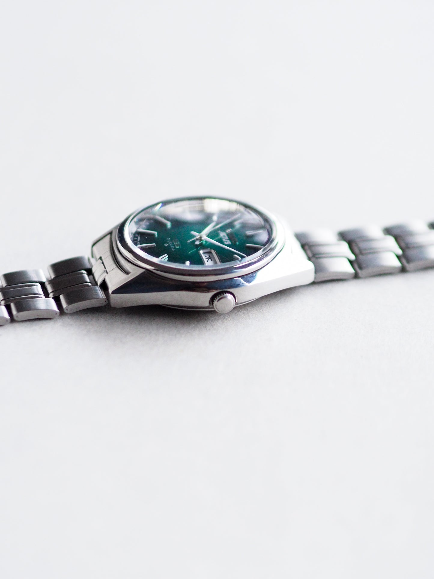 Seiko Actus SS 6306-8020 JDM Gradient Green Dial