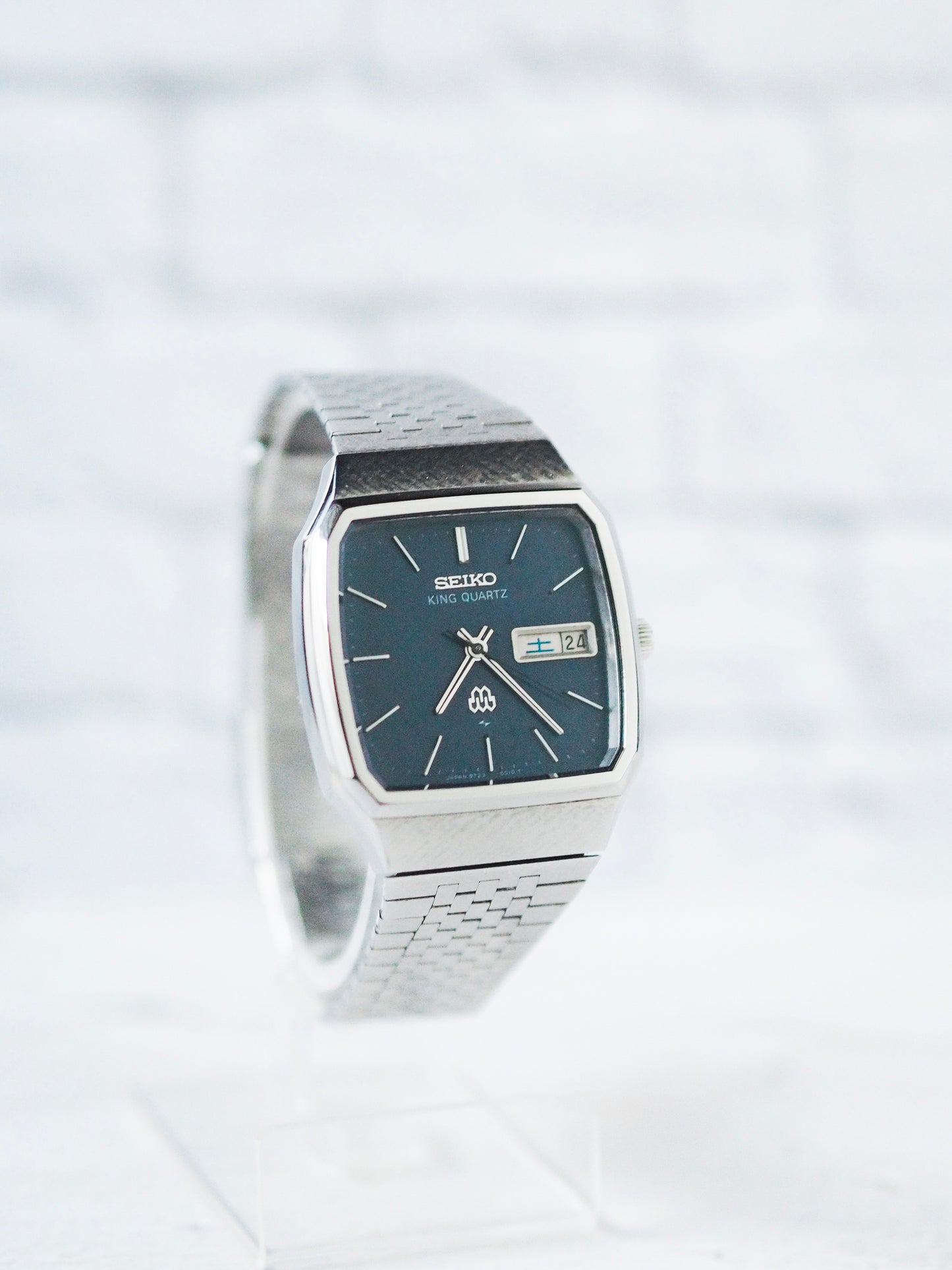 Seiko King Quartz Twin Quartz 9723-5010 Blue Snowflake Textured Dial