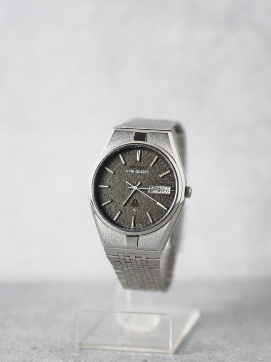 Seiko King Quartz 5856-8090 Grey Textured Dial