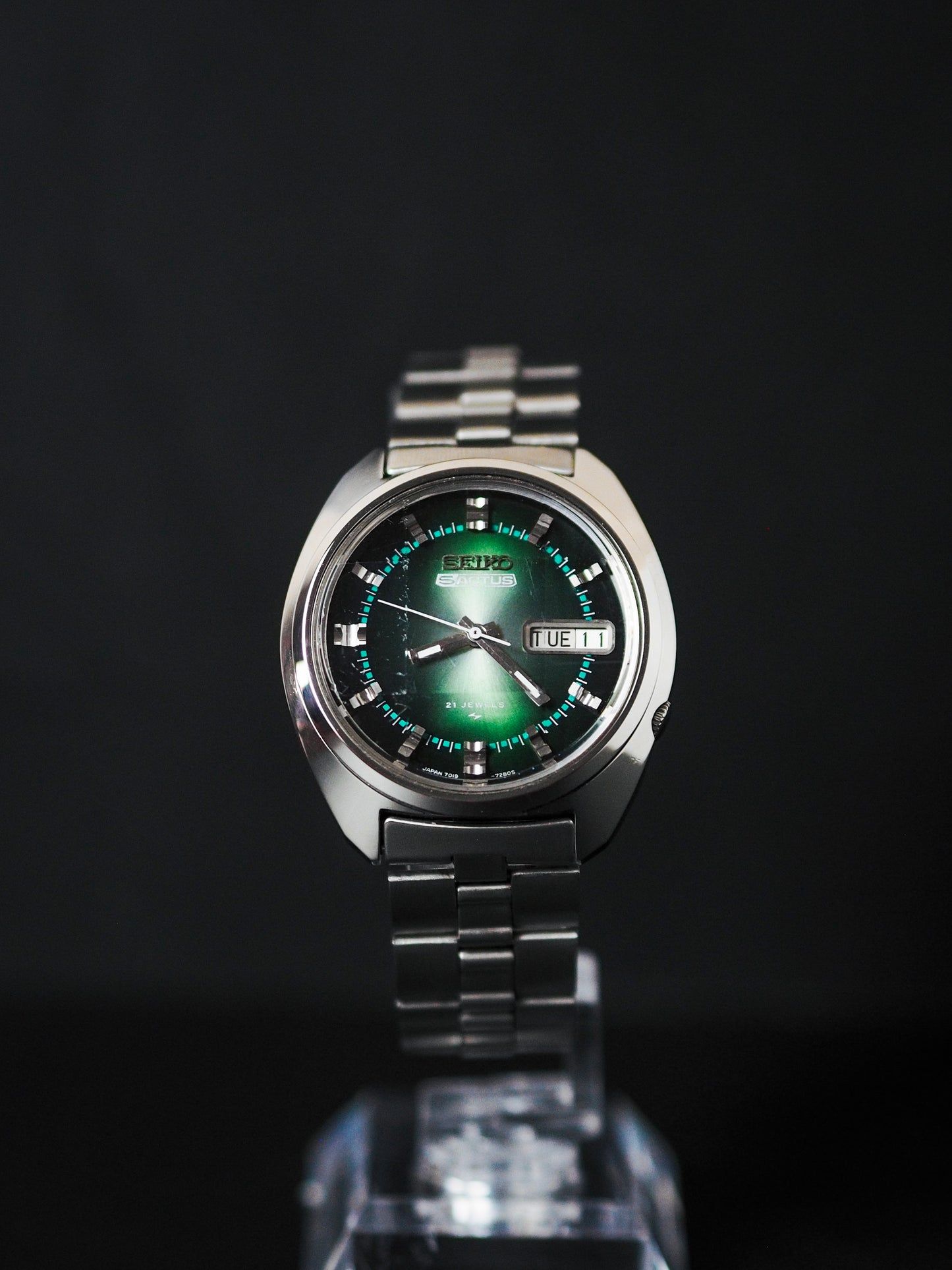 Seiko 5 Actus 7019-7210 JDM Faceted Crystal Green Sunburst Dial
