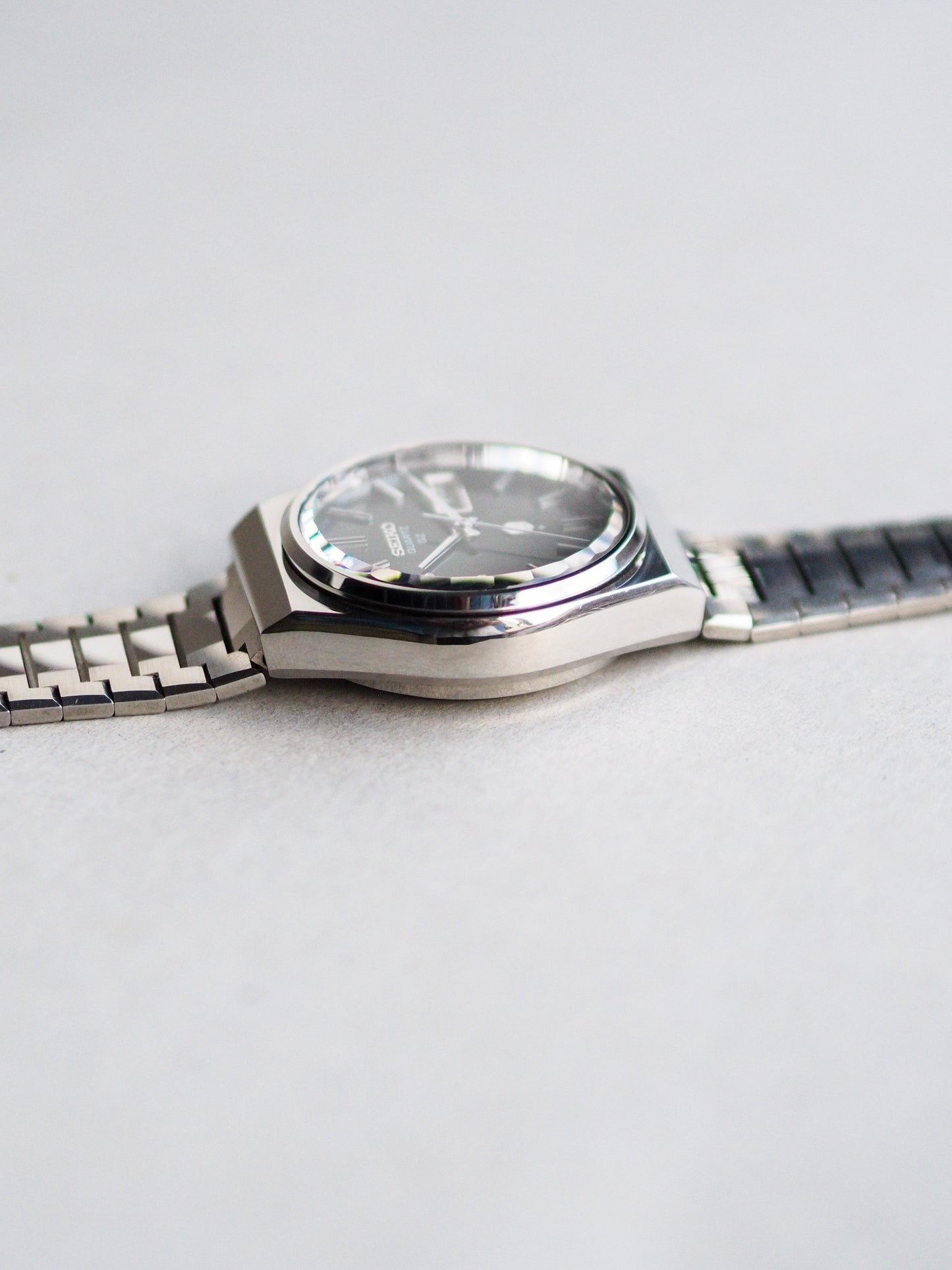 Seiko QZ 0923-8040 Quartz Green Moss Linen Dial