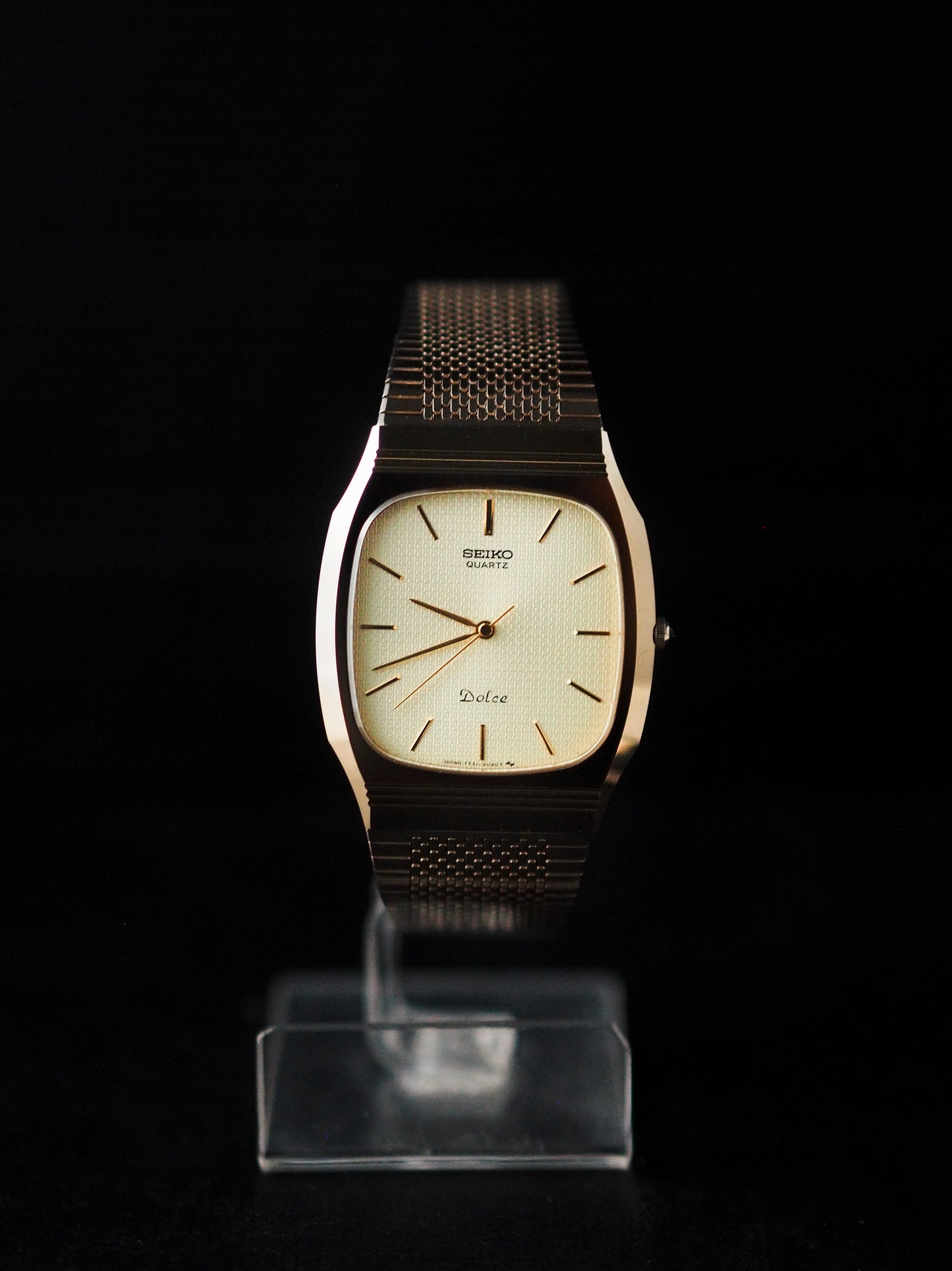 Seiko Dolce 7731-5091 Tonneau Tungsten Carbide Gold Textured Dial