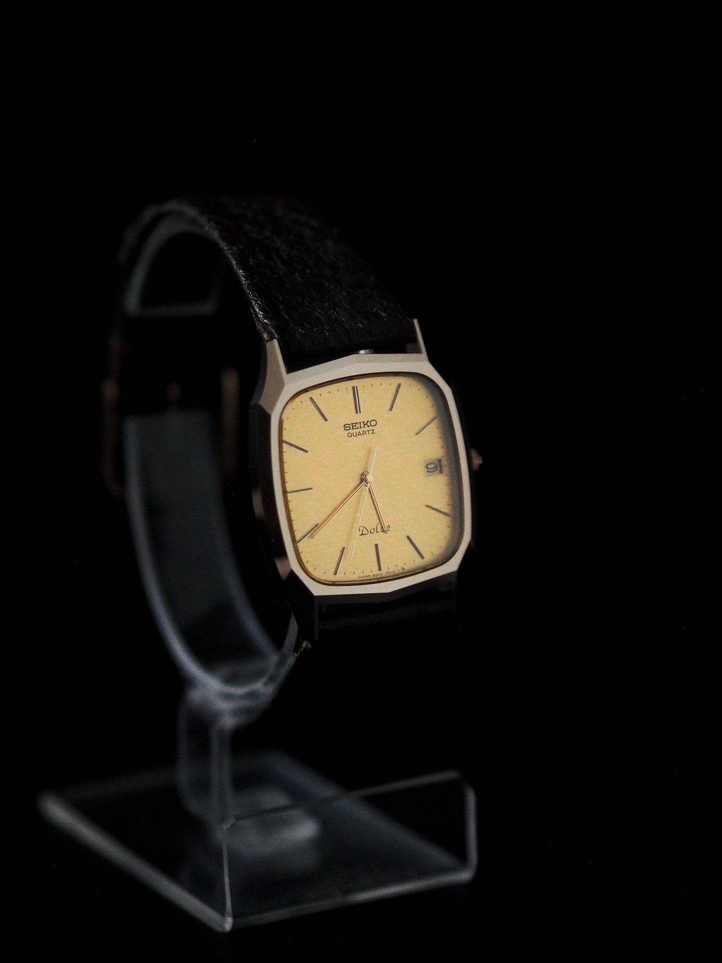 Seiko Dolce 9522-5011 Tank NSAG 金色瓷砖纹理表盘