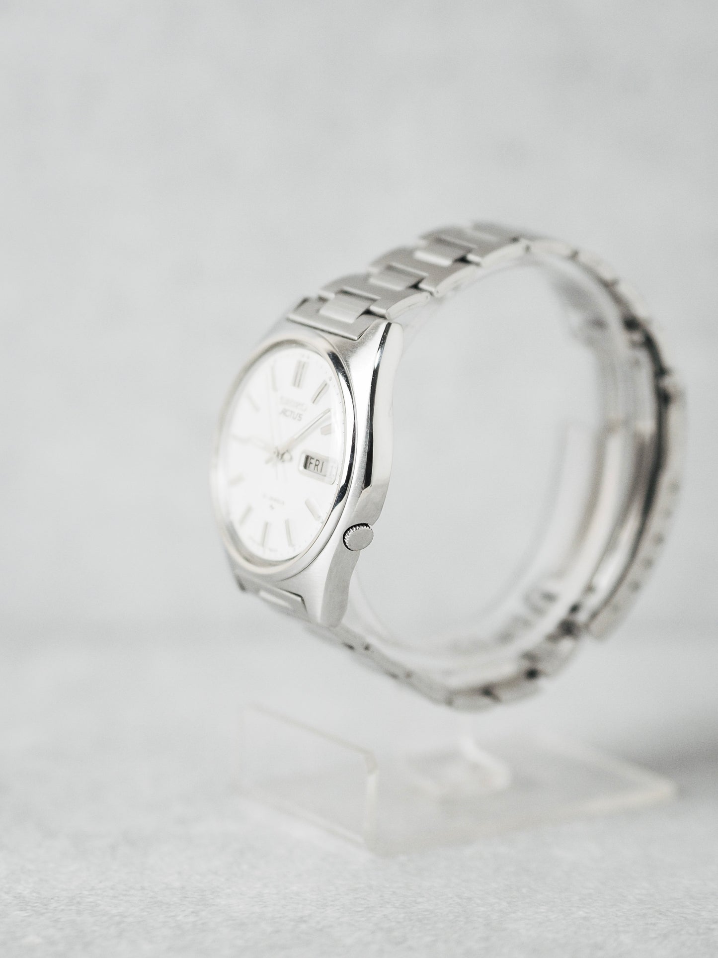 Seiko Actus 7019-8010 White Linen Dial