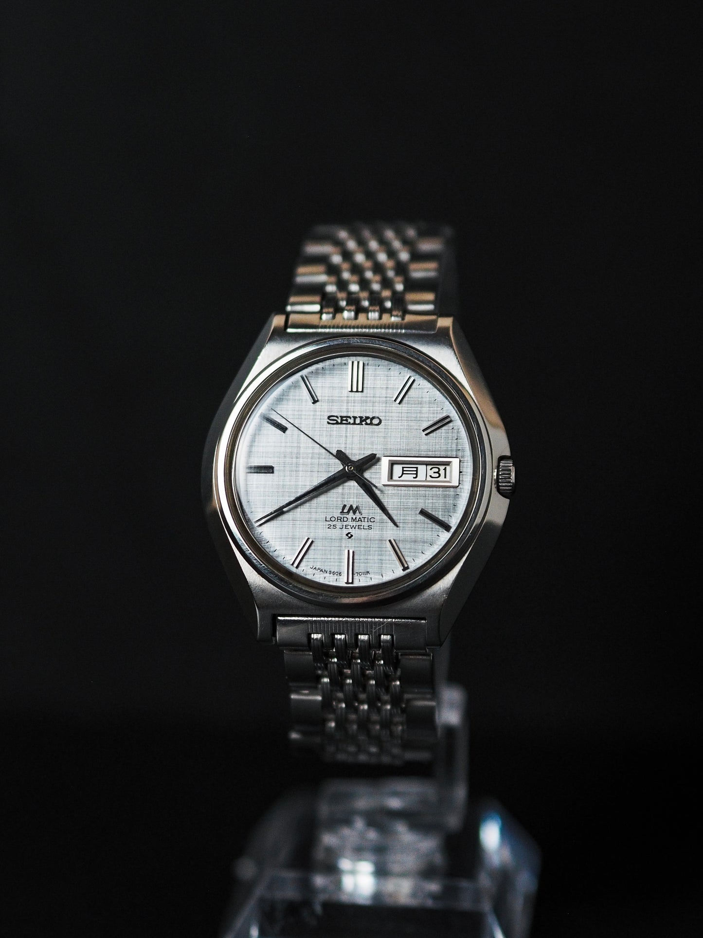 Seiko LM 5606-7010 Lord Matic Grey Linen Dial