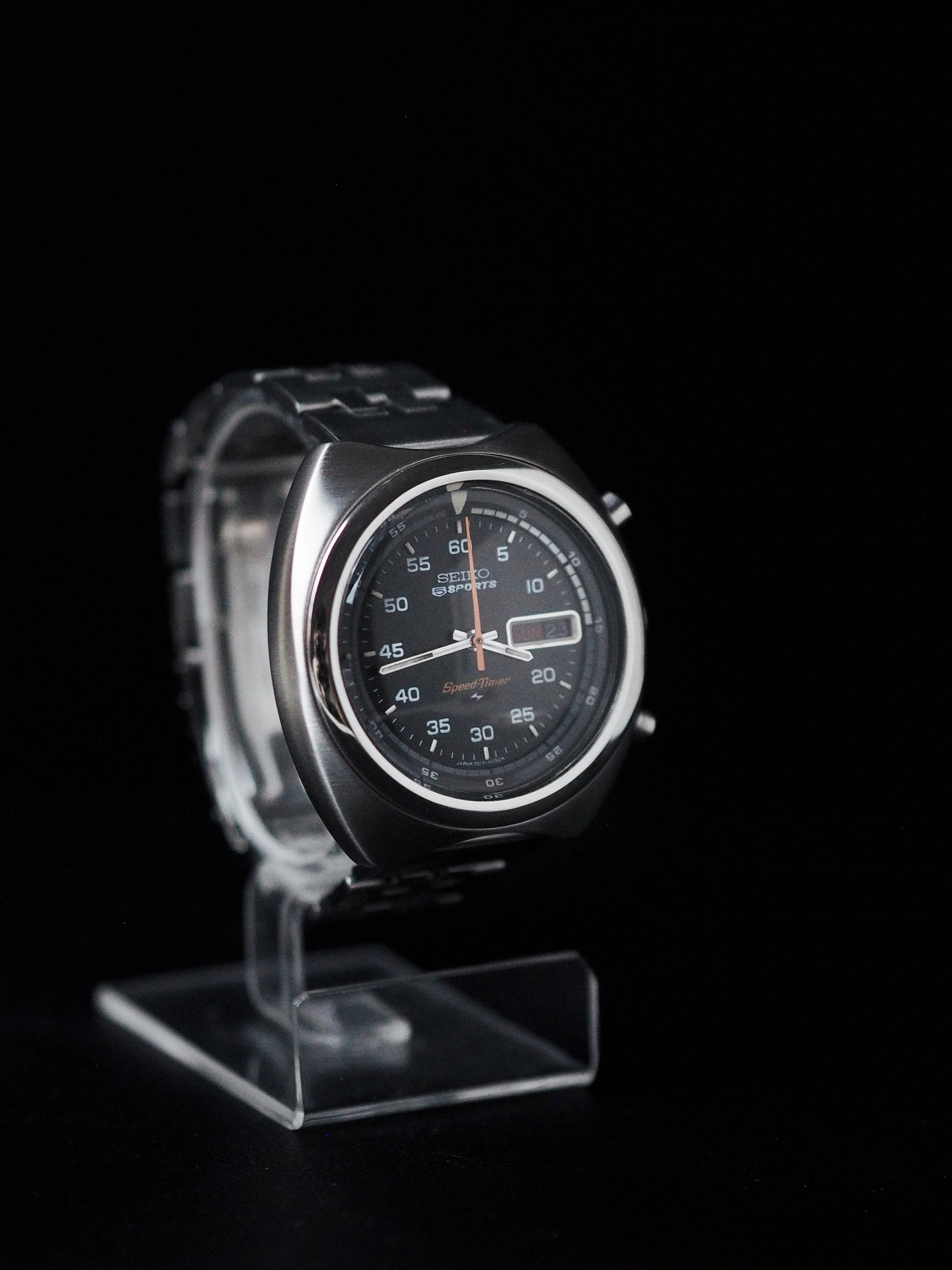 Seiko 5 Sports 7017-6040