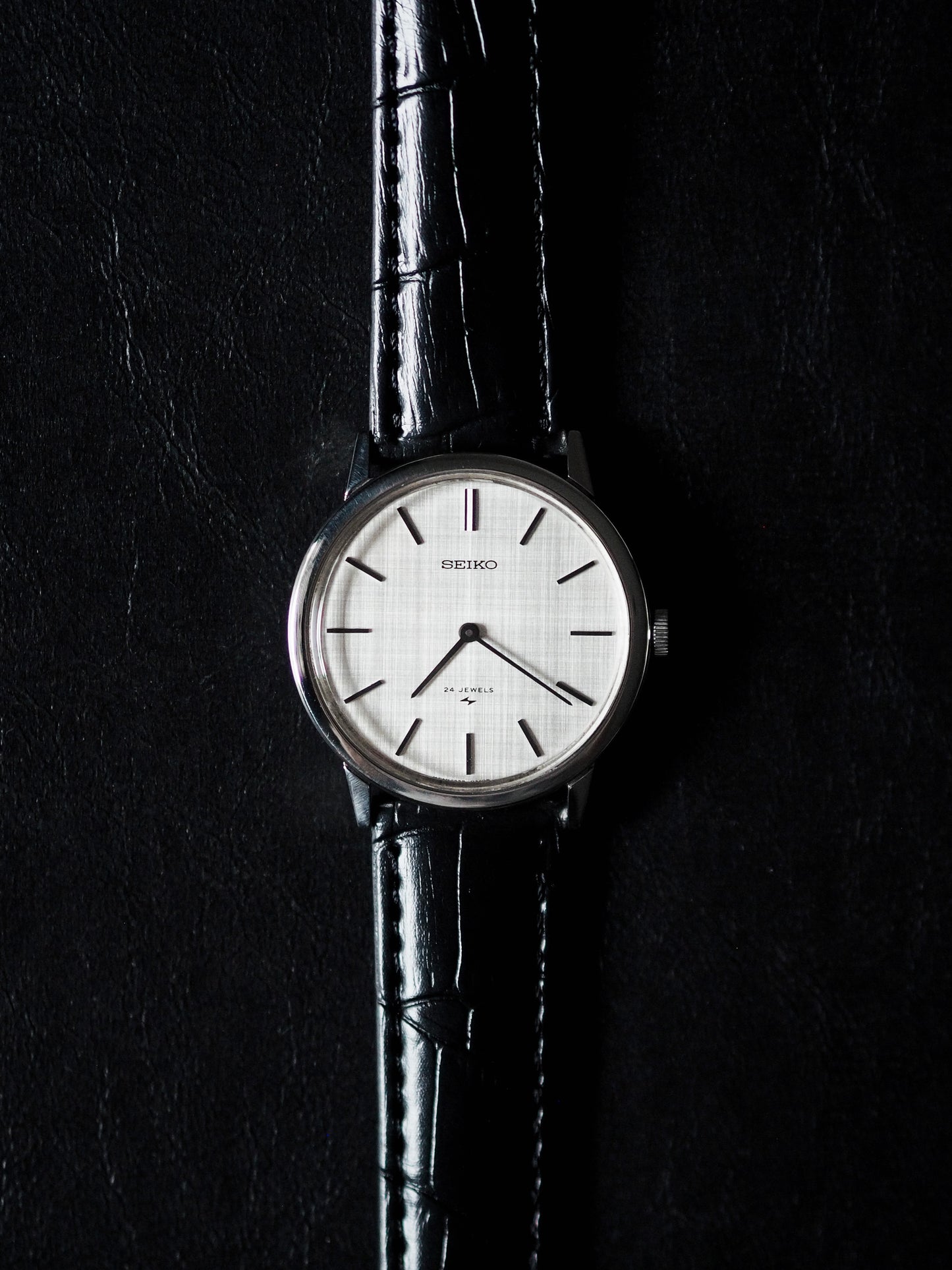 Seiko Chariot 2559-0180 Cadran en lin argenté Hi-Beat