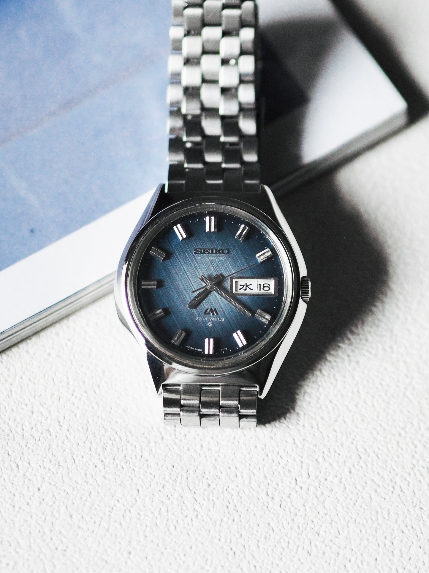 Seiko LM 5606-7260 Lord Matic Blue Radiant Linen Dial