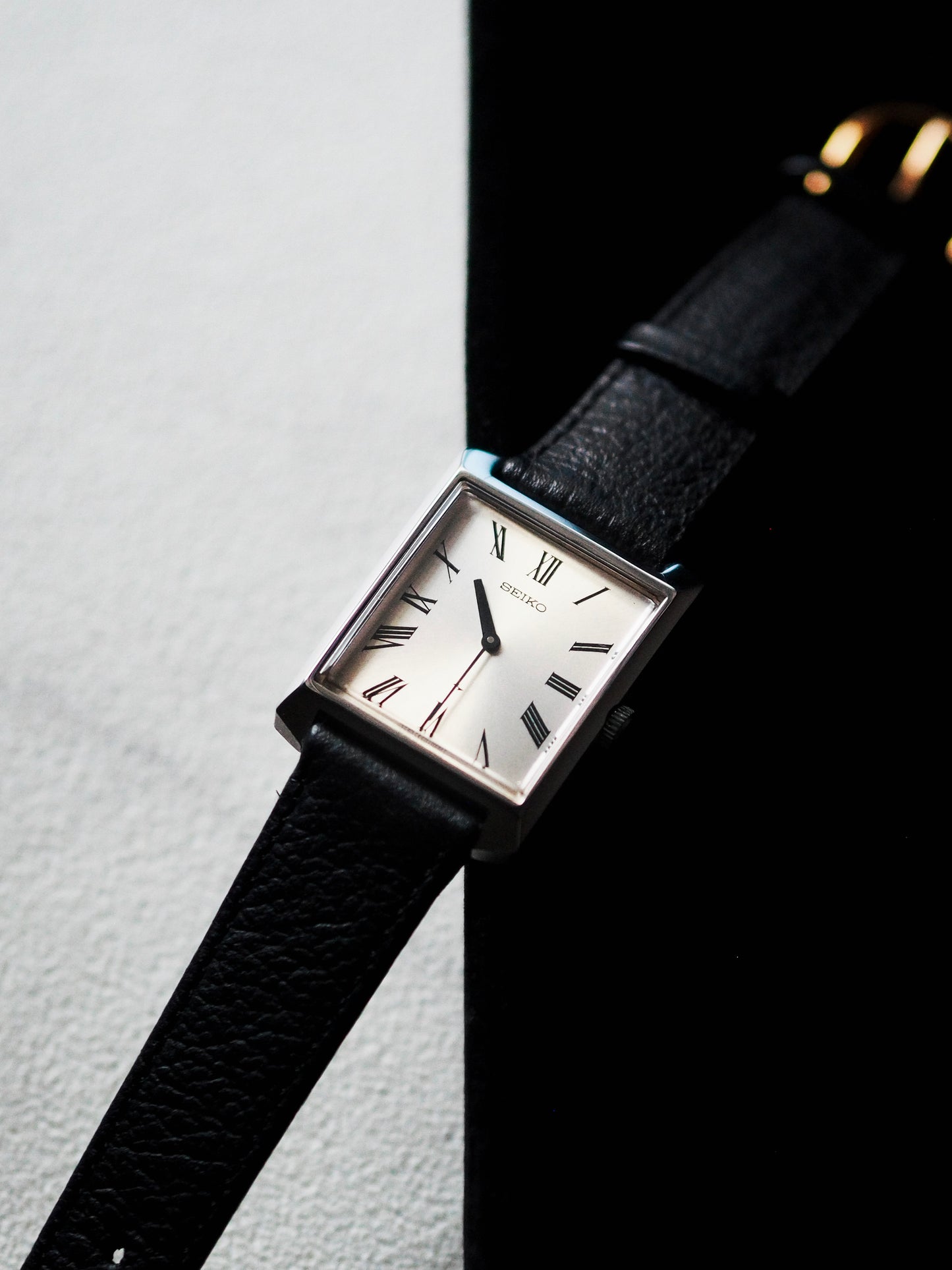 Seiko Chariot Tank 2220-3031 Hi-Beat Silver Sunburst Roman Dial