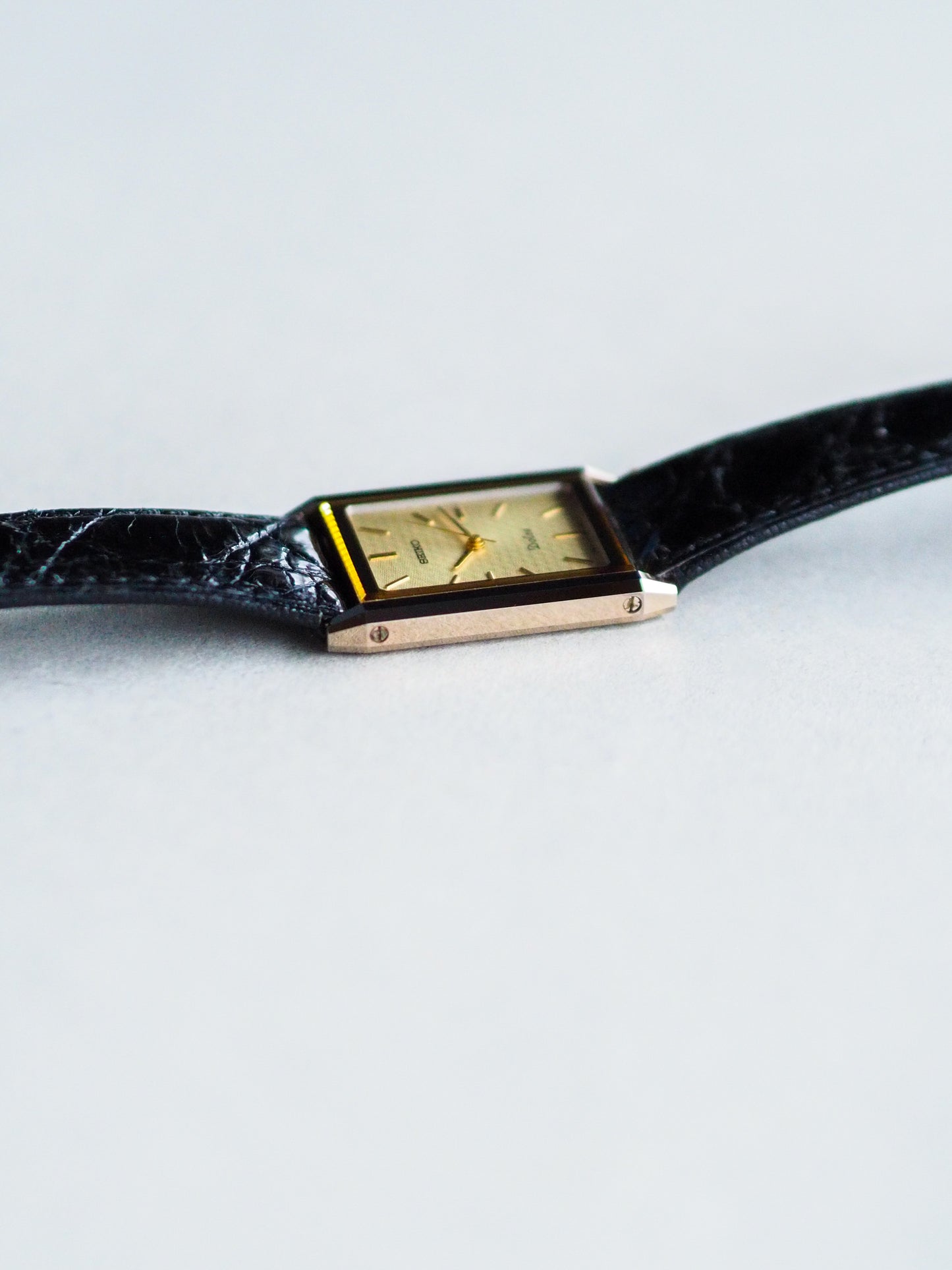 Seiko Dolce 7321-6170 Tank Tungsten Carbide Two Tone Champagne Textured Dial