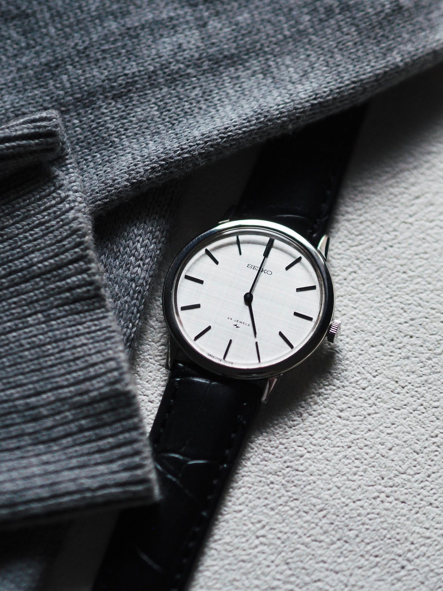 Seiko Chariot 2559-0180 Cadran en lin argenté Hi-Beat