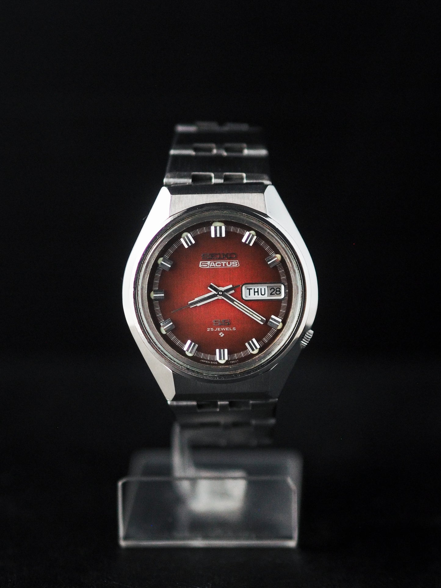 Seiko 5 Actus SS 6106-7690 JDM cadran rouge