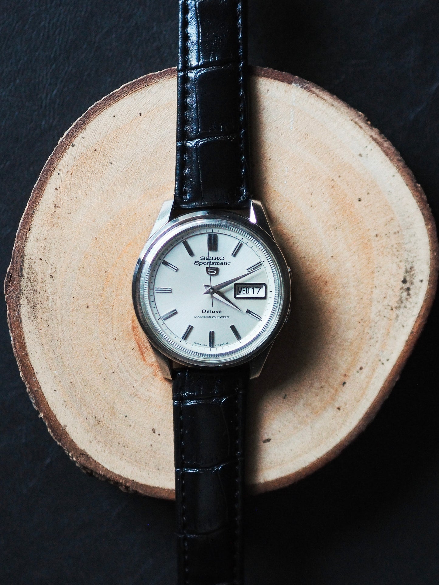 Seiko Sportmatic 5 Deluxe 7619-7010 Inner Fluted Silver Sunburst Dial