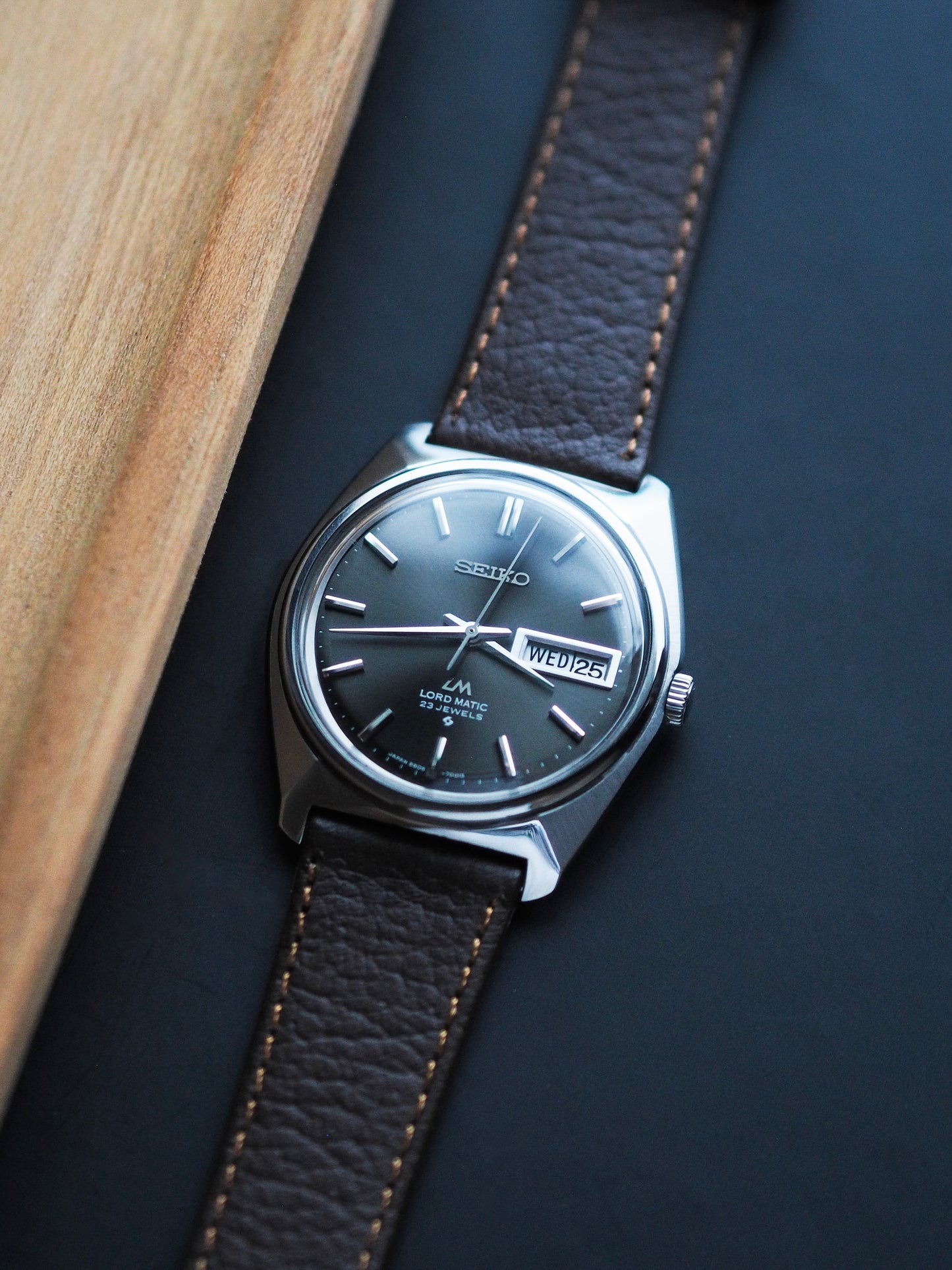 Seiko LM 5606-7000 Lord Matic Black Sunburst Dial