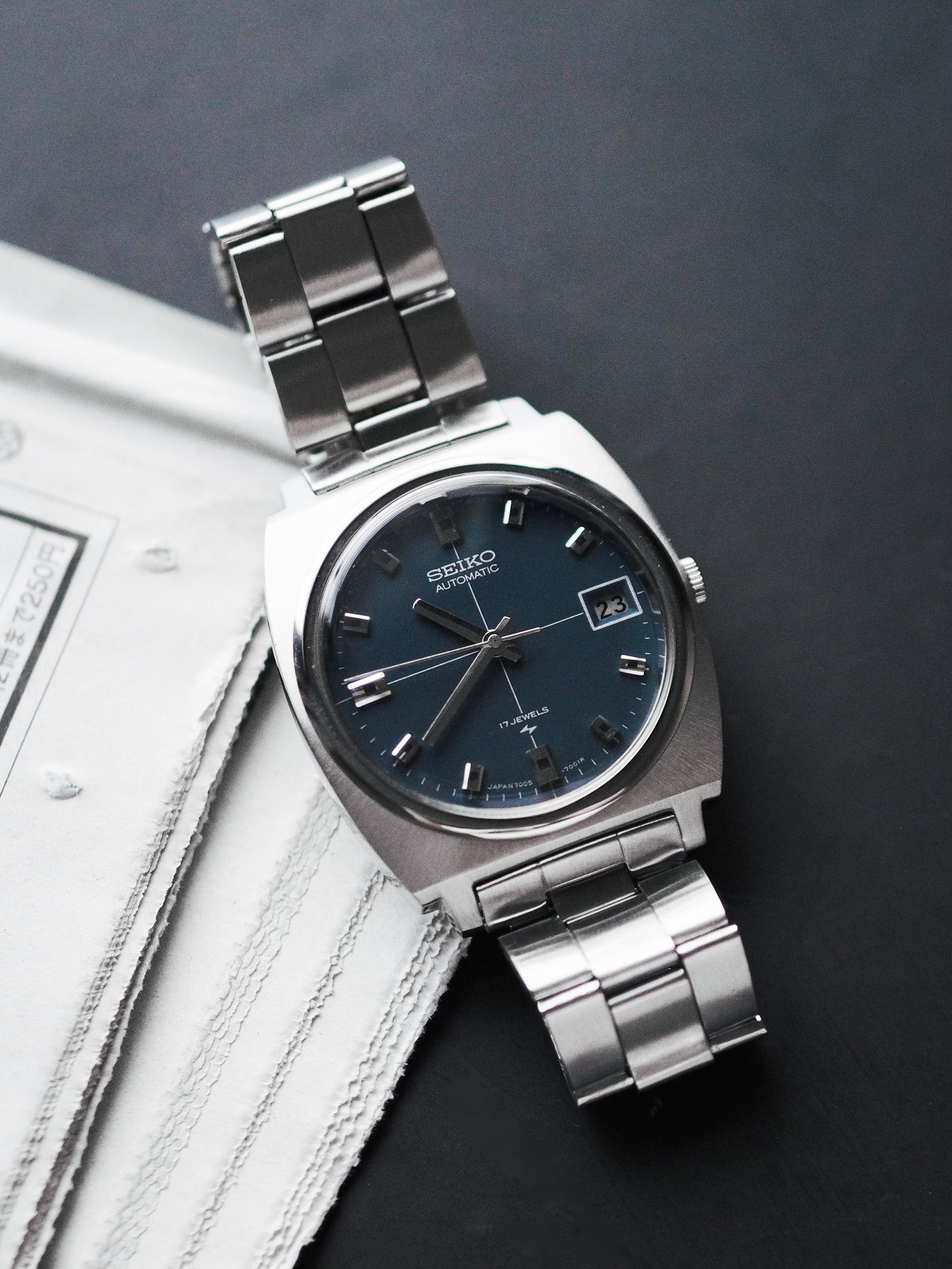 Seiko Automatic 7005-7001 Matte Blue Crosshair Dial