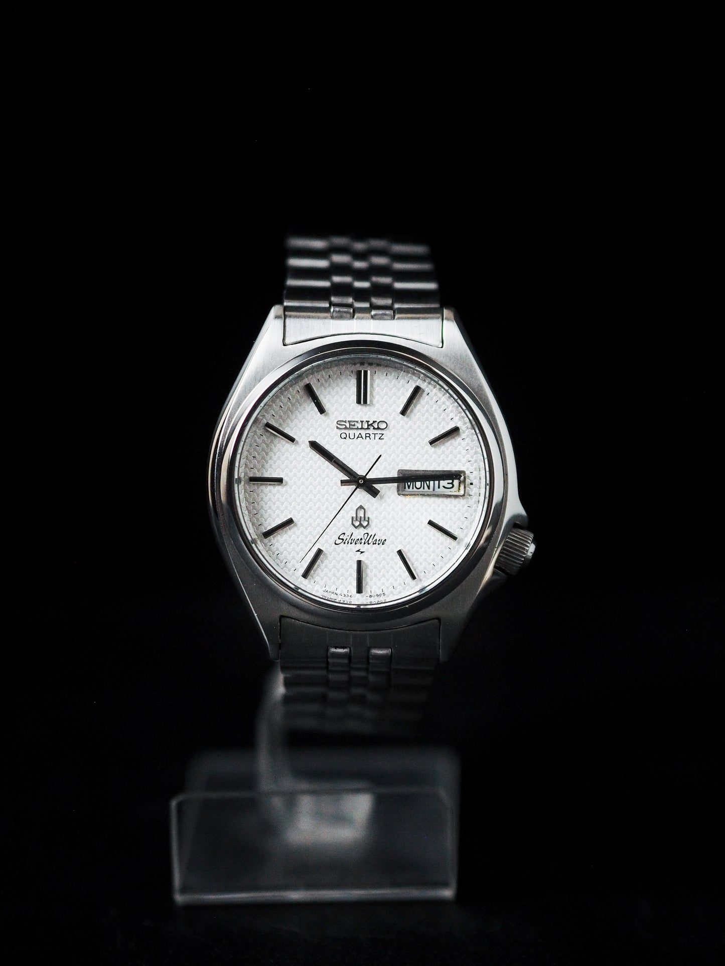 Seiko Quartz 4336-8090 Silverwave White Waffle Dial
