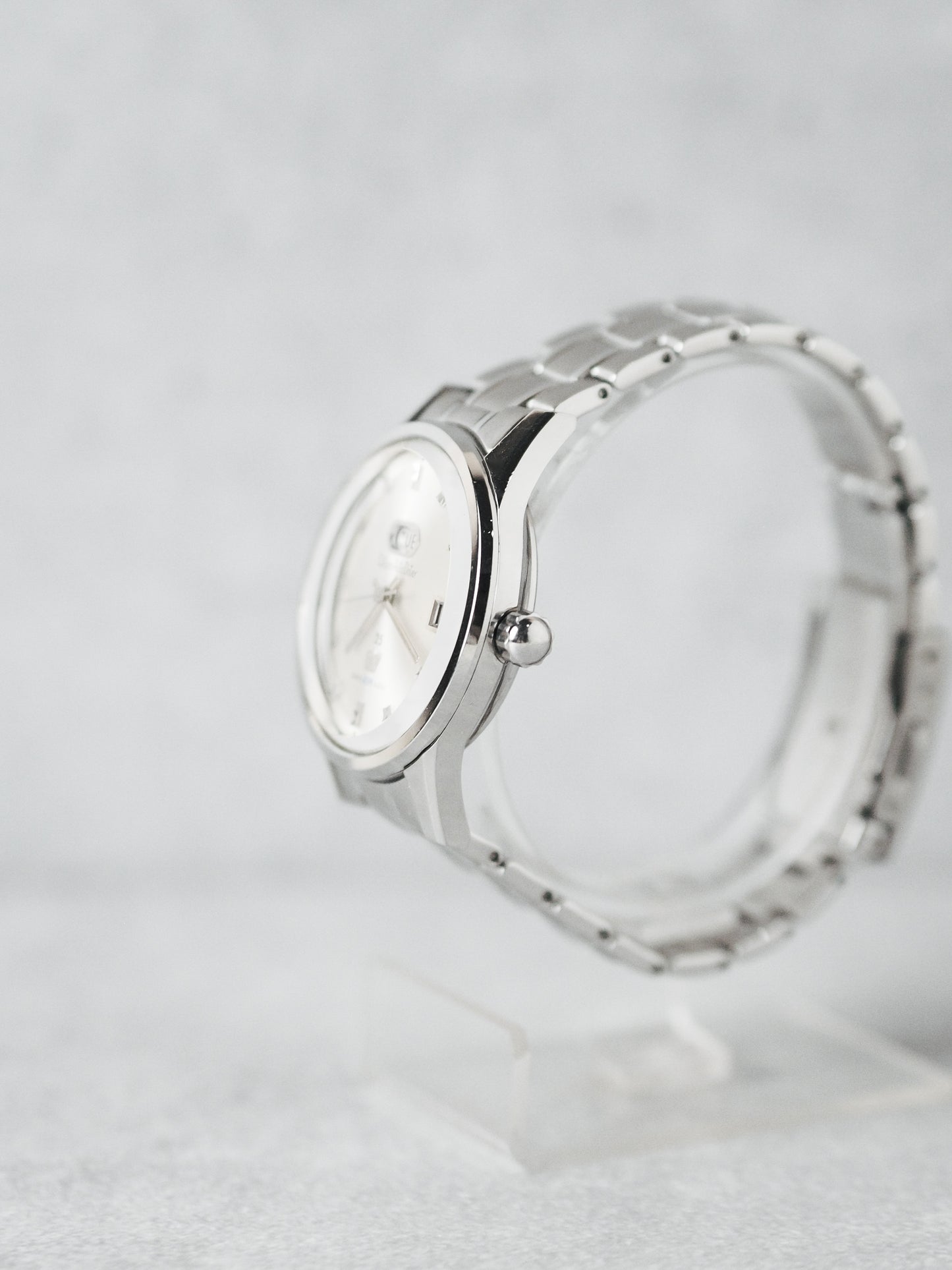 Citizen Auto Dater ADSS 81302-Y Silver Sunburst Dial