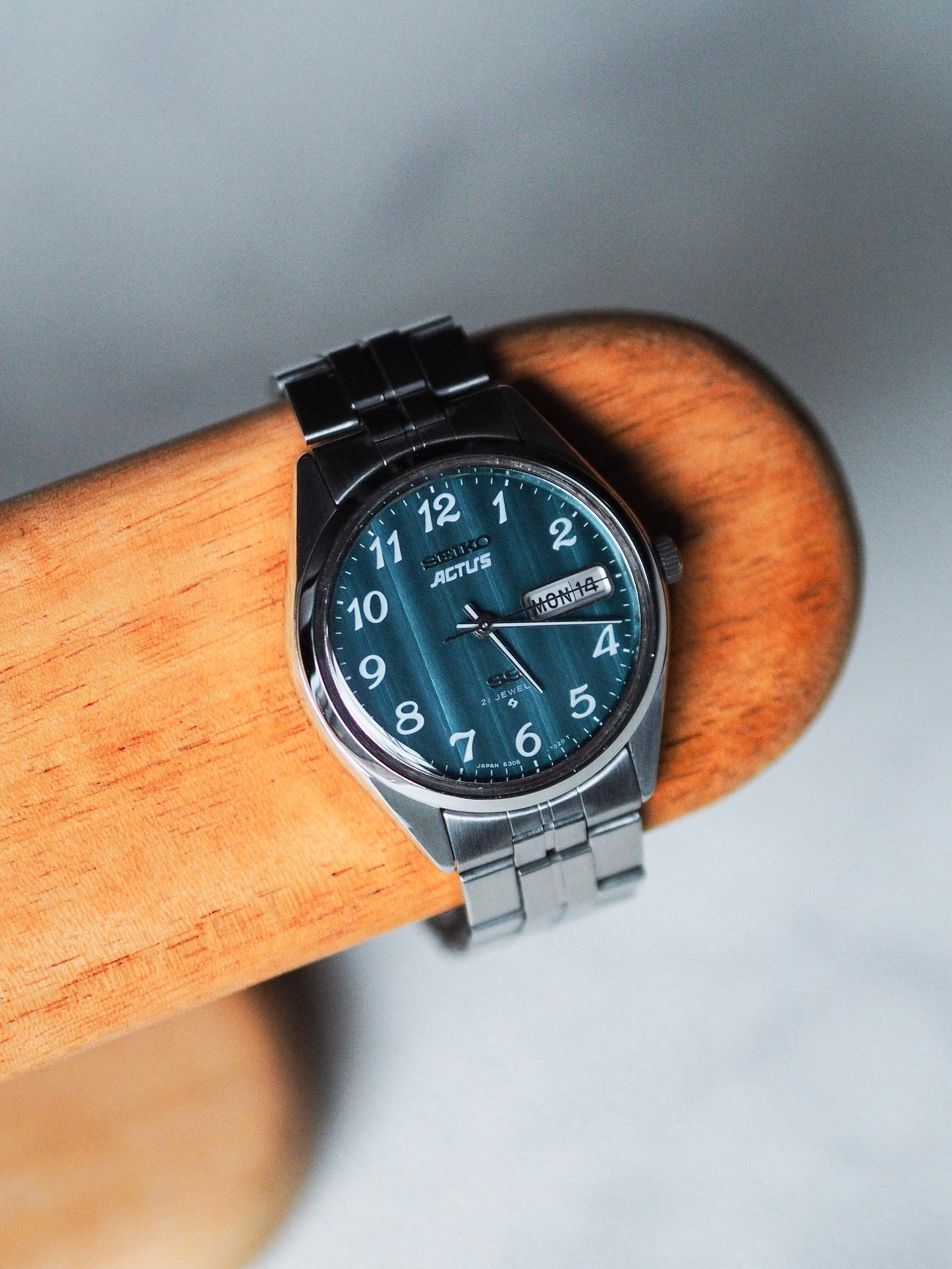 Seiko Actus SS 6306-7010 JDM Rare Cadran En Lin Radiant Tosca