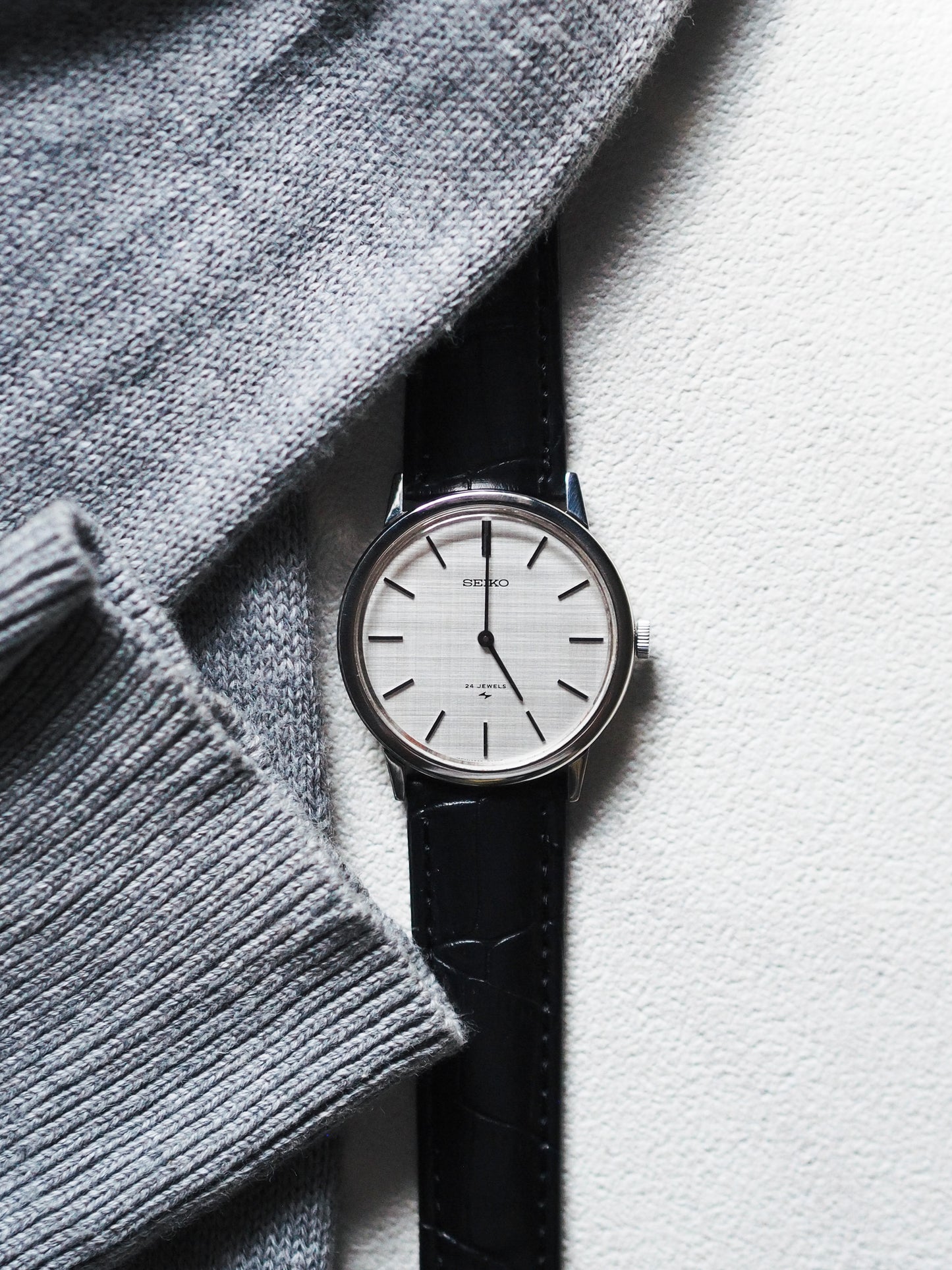 Seiko Chariot 2559-0180 Cadran en lin argenté Hi-Beat