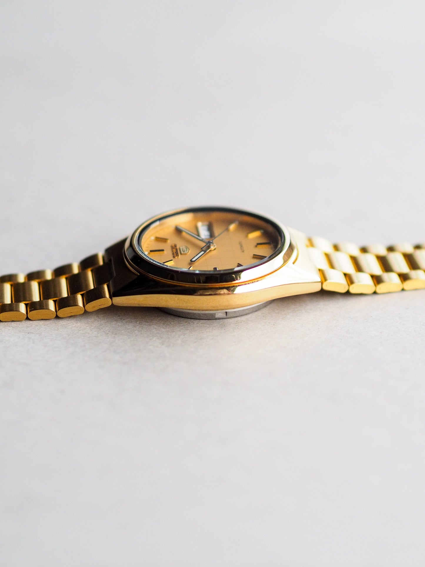 Seiko 5 SNXL72 7S26-0480 Automatic Gold Tone Gold Checkered Dial