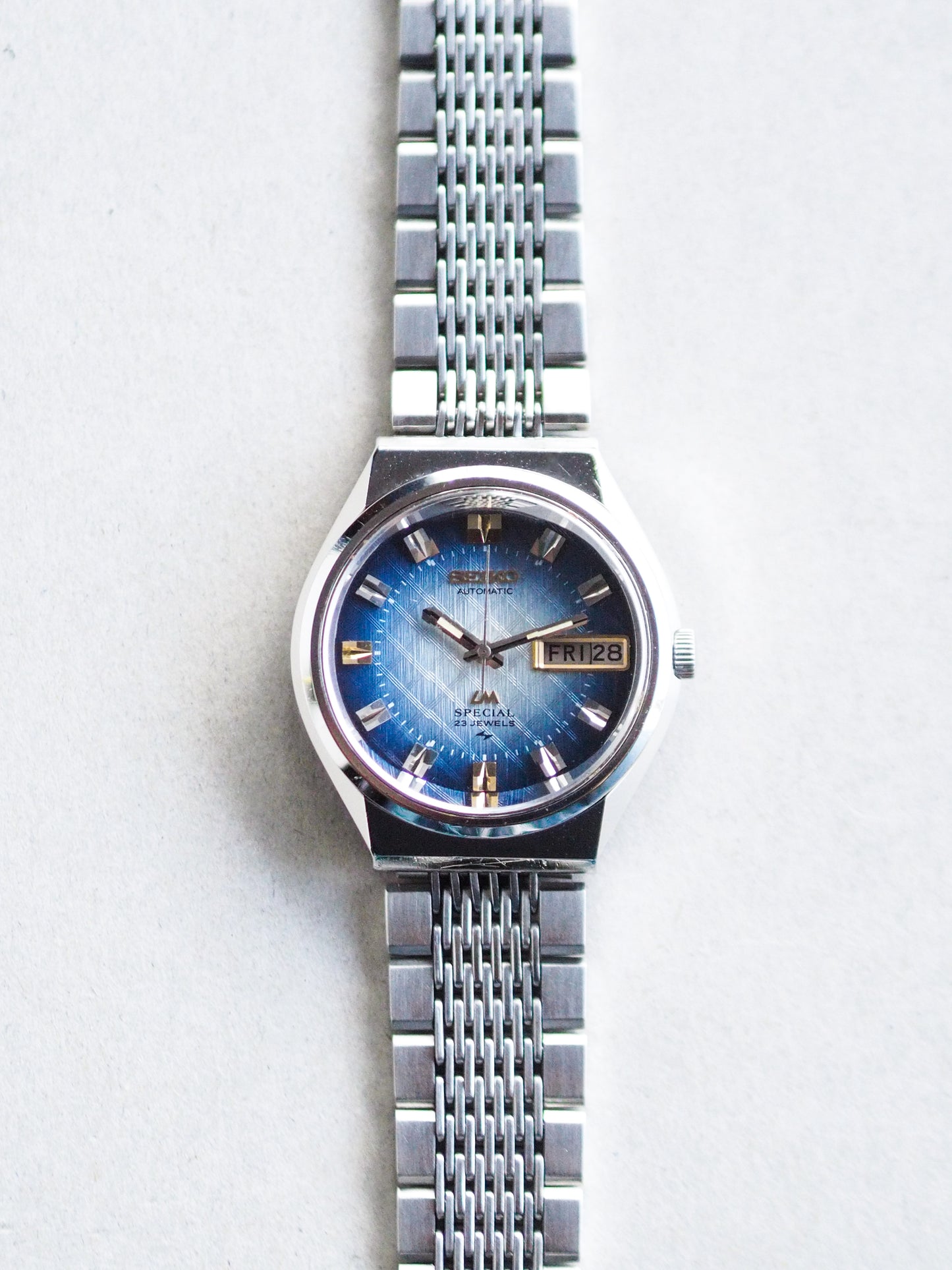 Seiko LM 5216-6030 Lord Matic Special Radiant Blue Linen Checkered Dial
