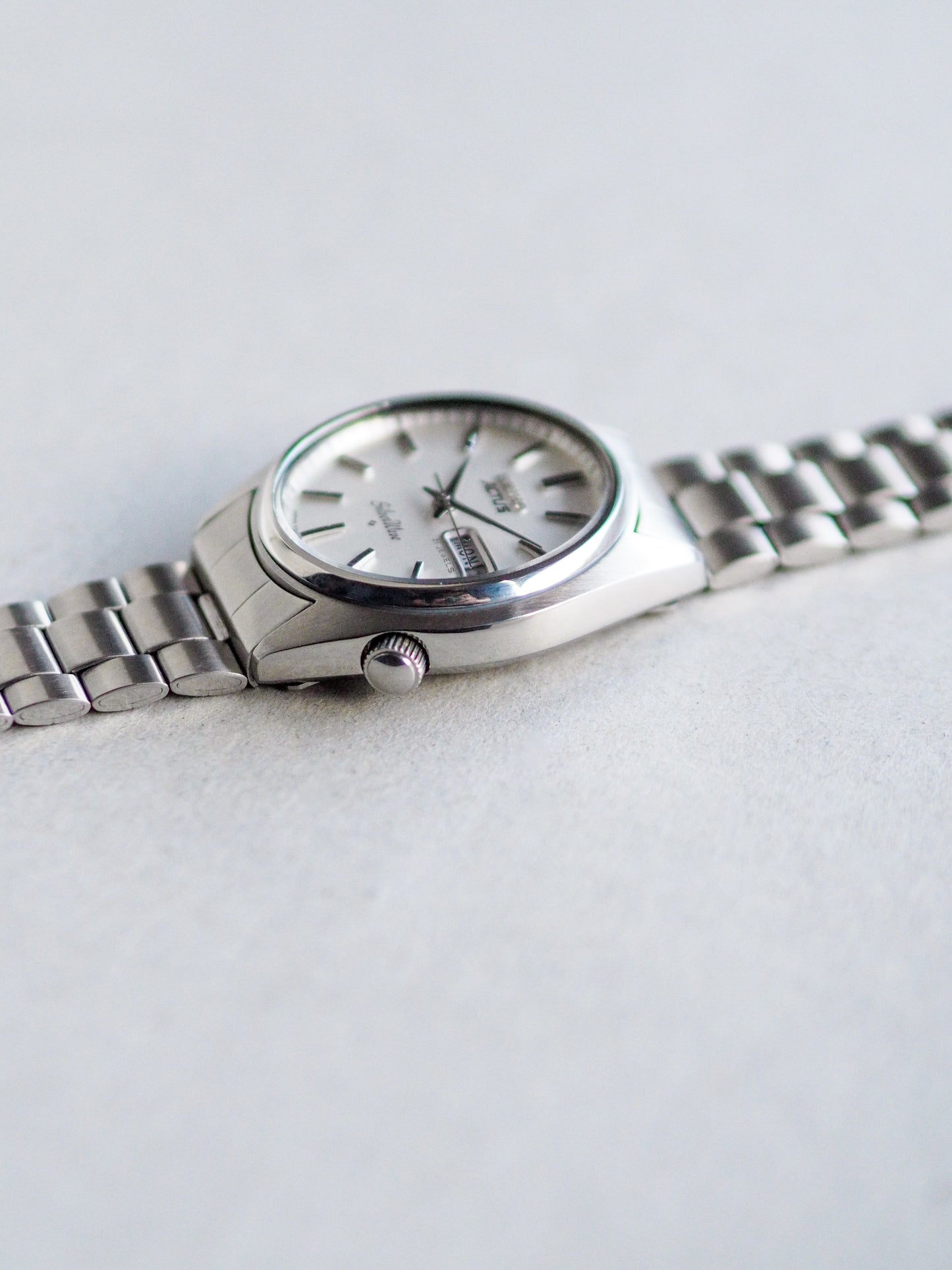 Seiko Actus 6306-8000 Silverwave White Linen Dial