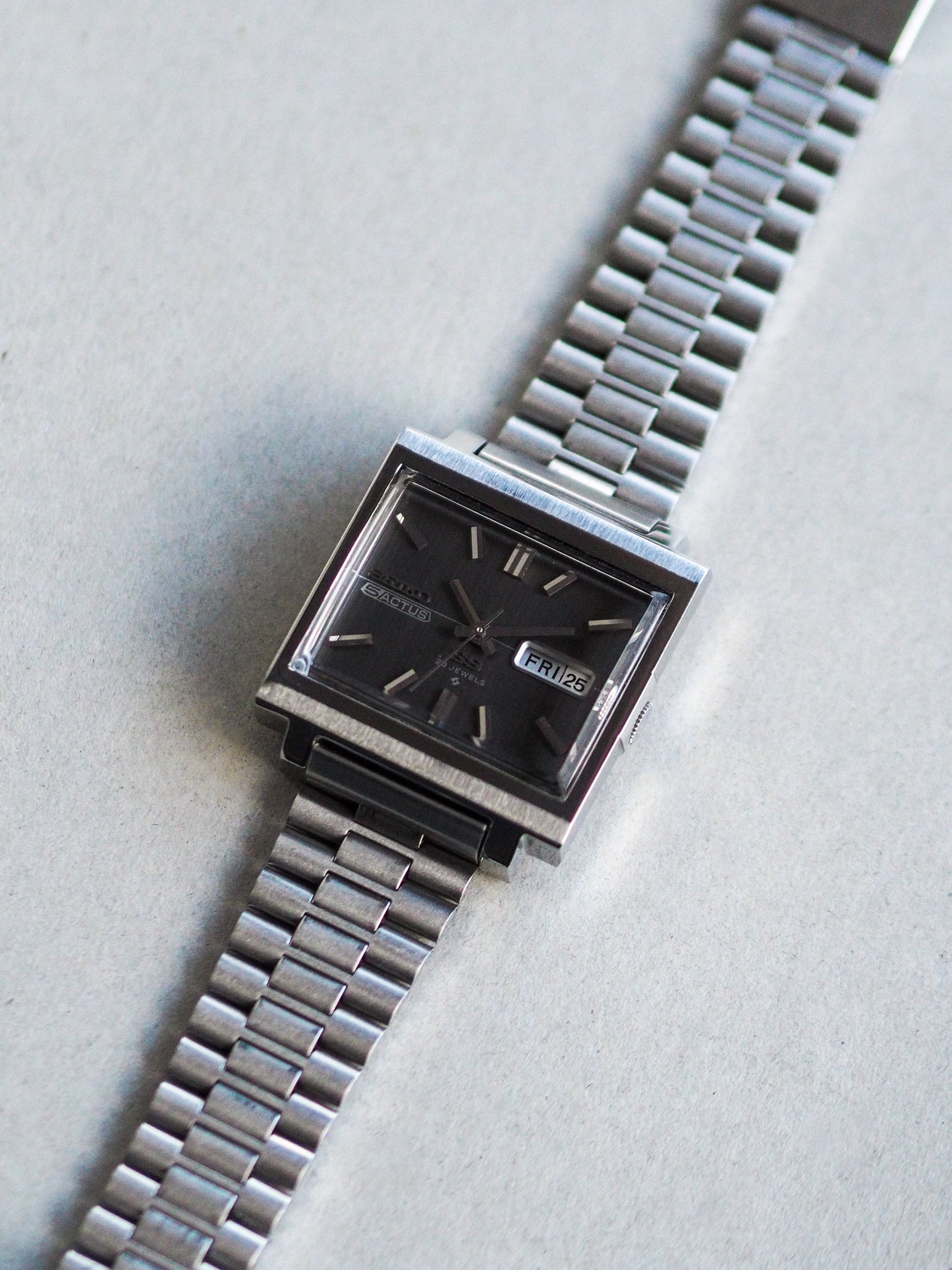 Seiko 5 Actus SS 6106-5440 TV Shape Dark Gray Linen Dial