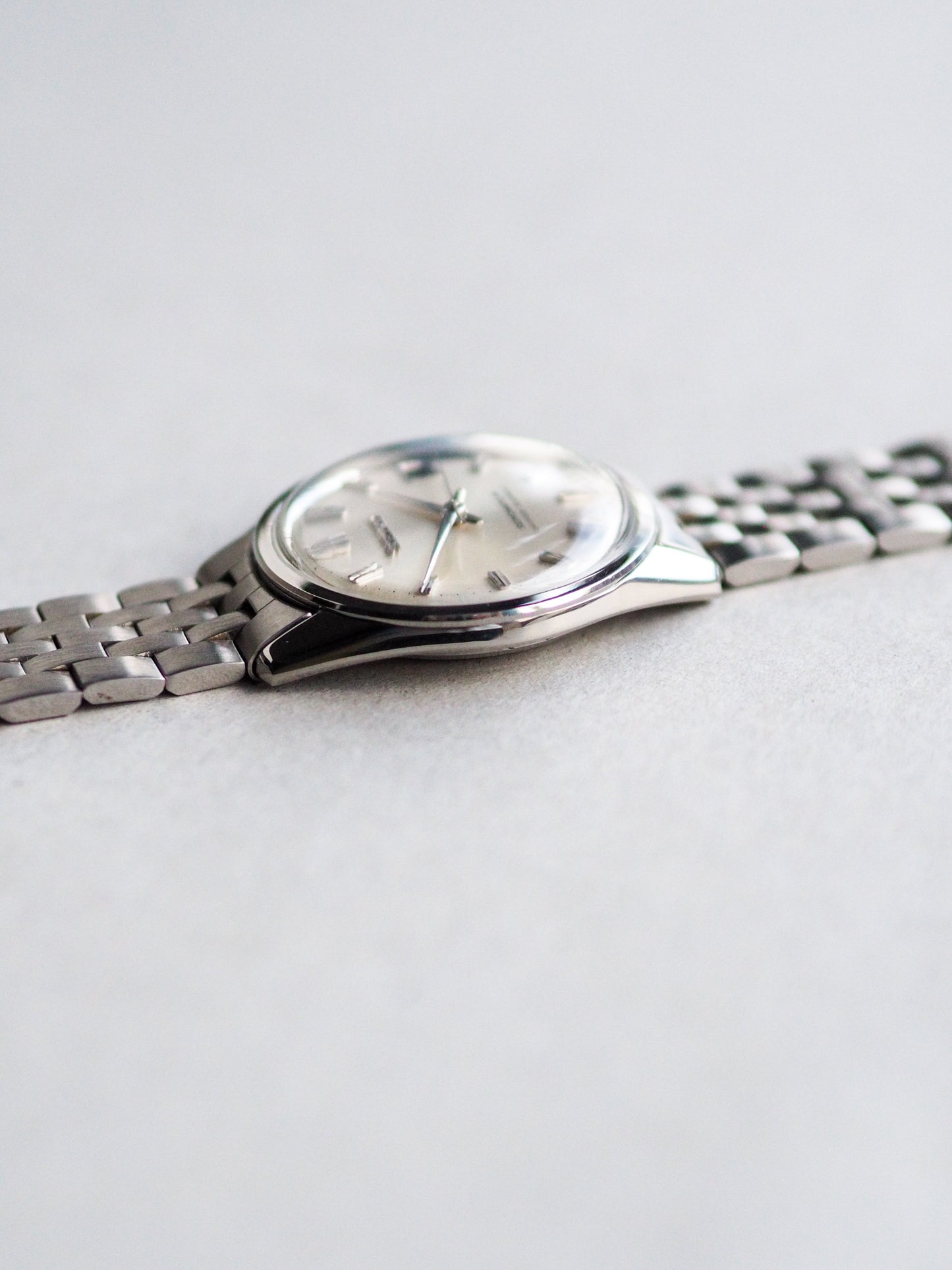 Seiko Seikomatic-R 8305-8030 Silver Sunburst Dial