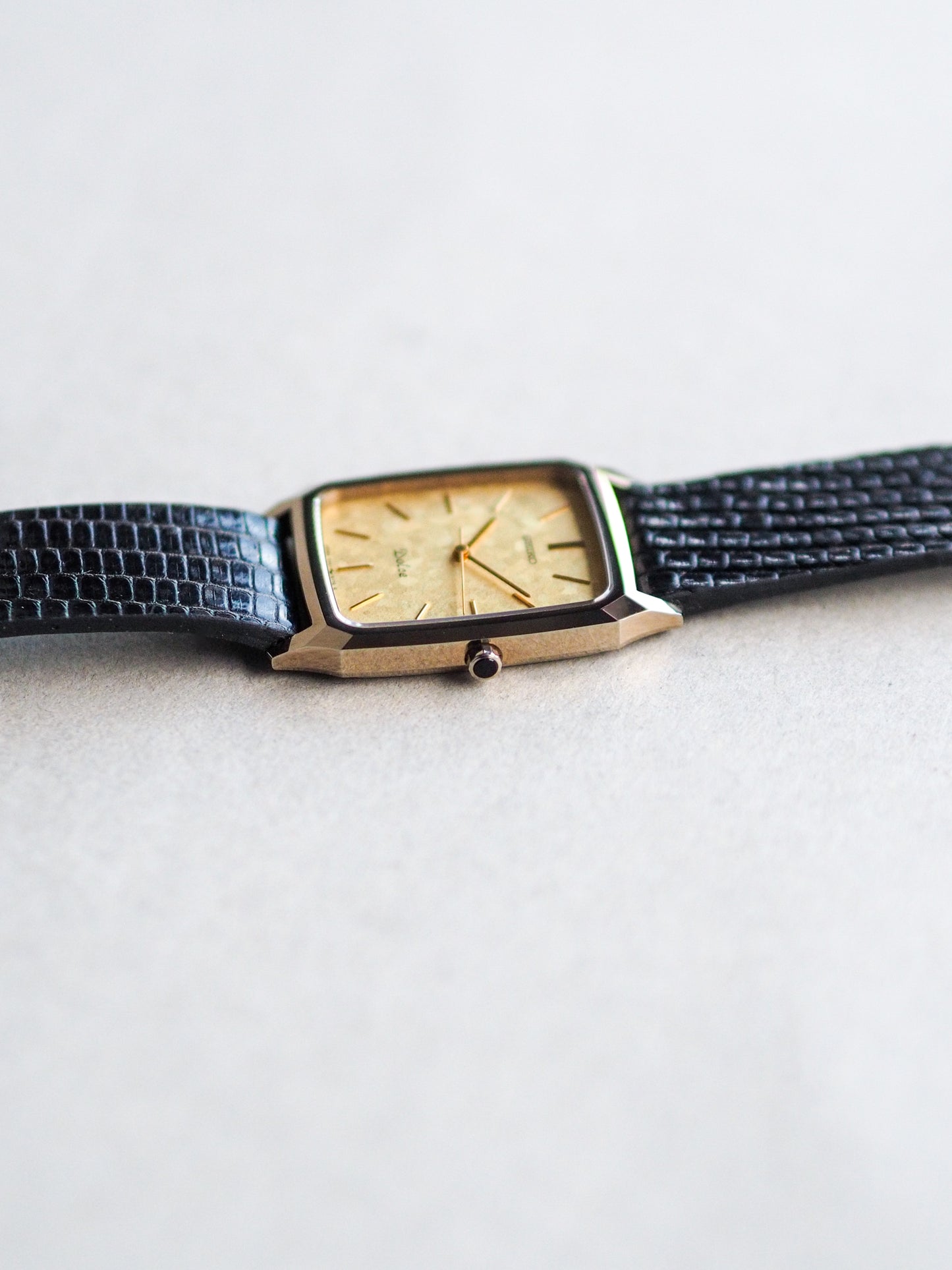 Seiko Dolce 7741-5140 Tank Ceramics Gold Flake Dial