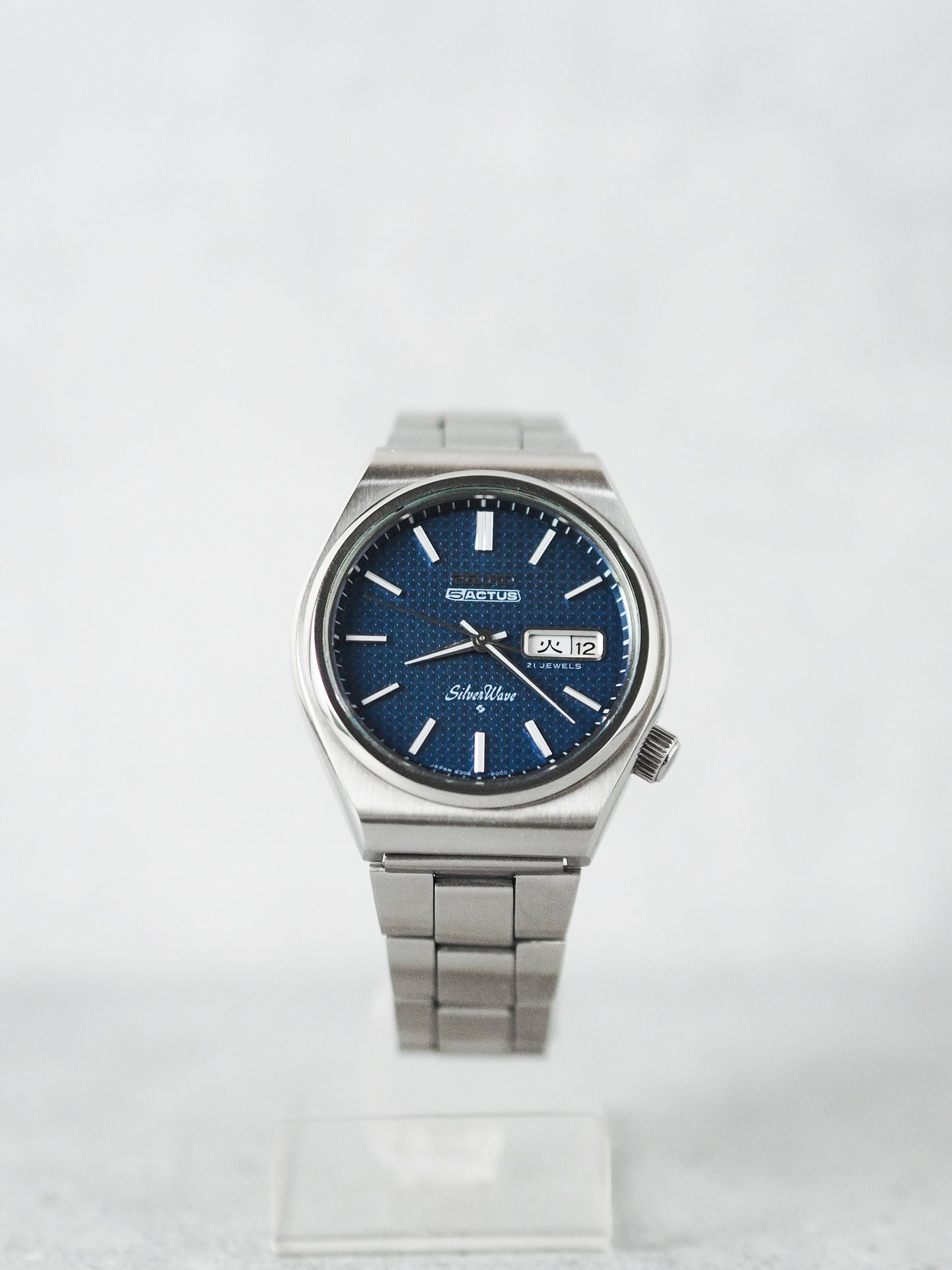 Seiko 5 Actus 6306-8010 Silverwave Blue Shuriken Dial