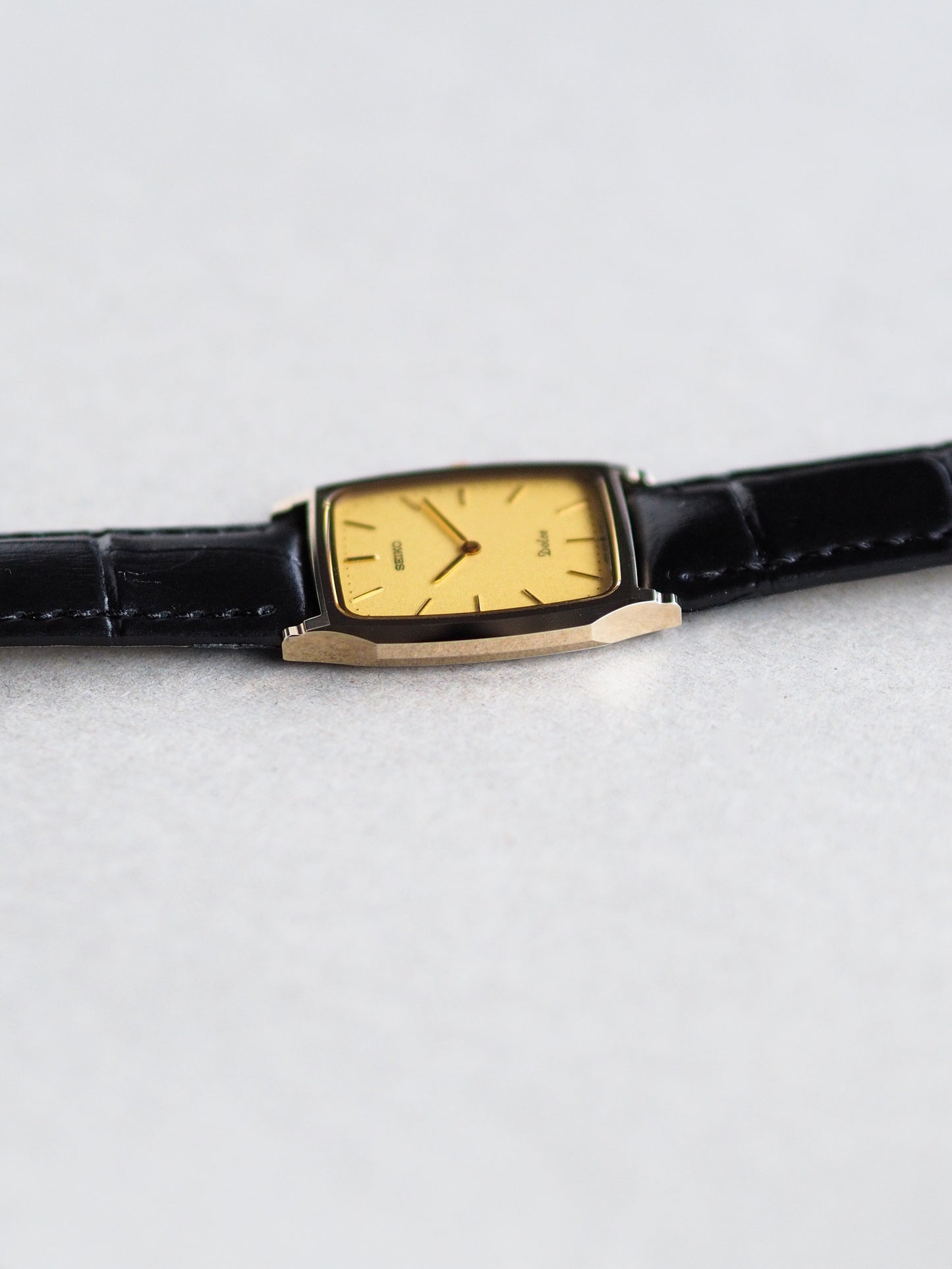 Seiko Dolce 9530-5030 Tank Tungsten Carbide Gold Sand Textured Dial